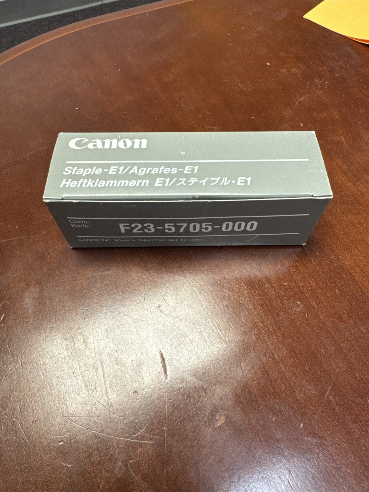 Canon Staples-E1