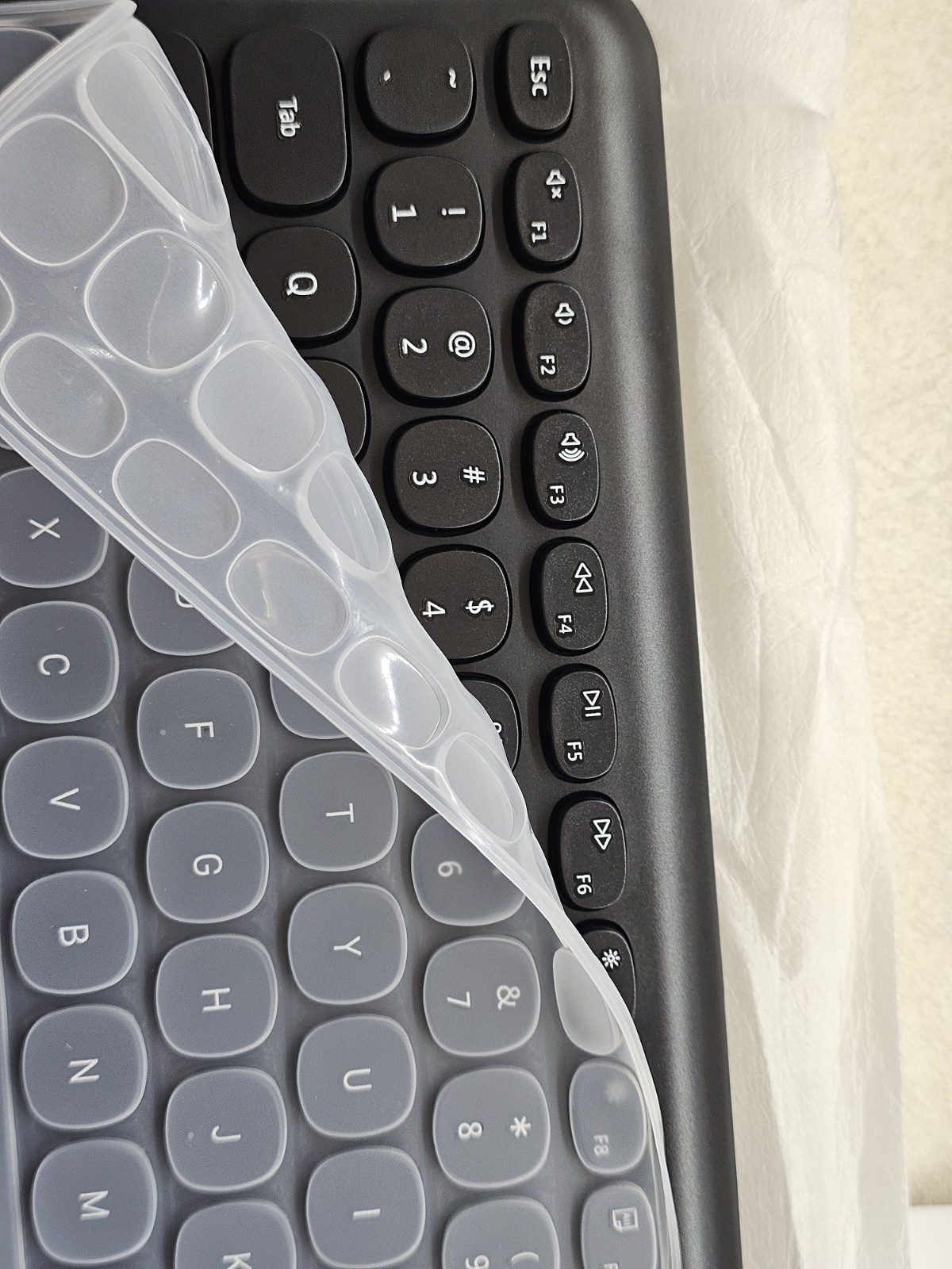 Jelly Comb K015G Multi-Device Keyboard for Mac