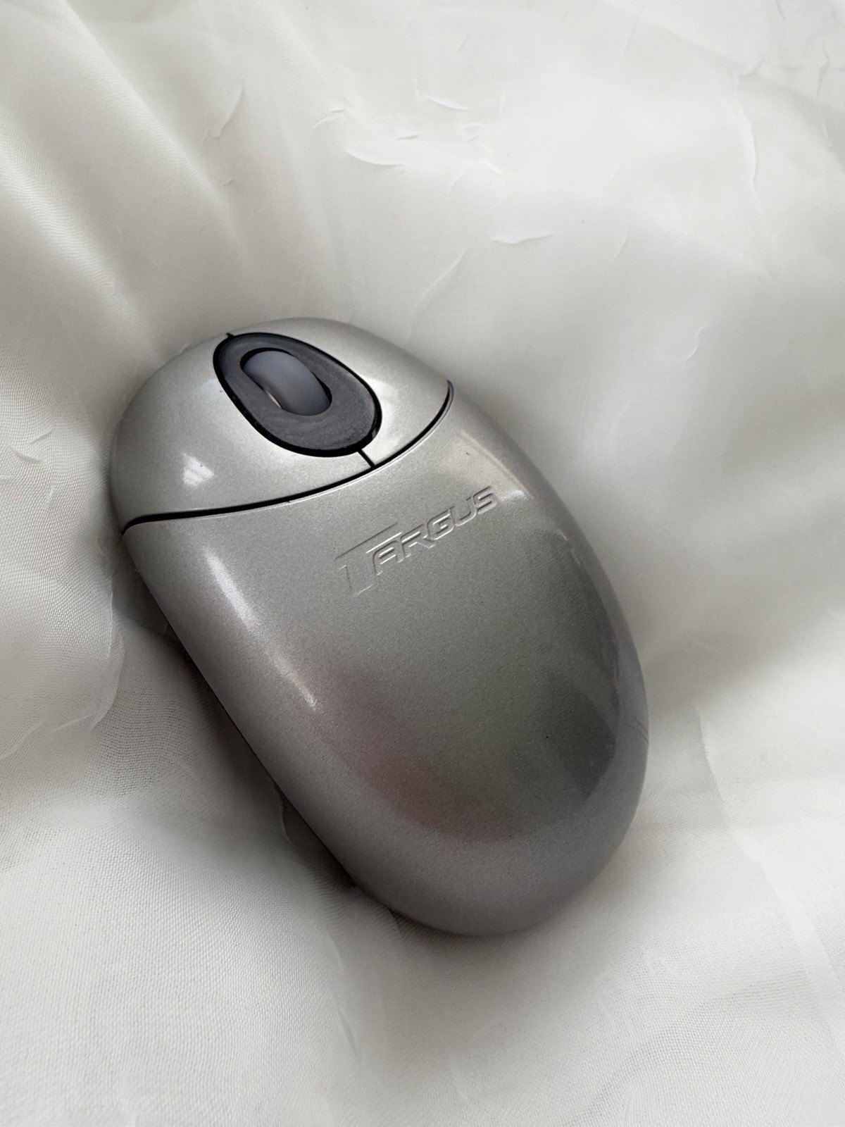 Targus Wirelss Optical Wheel Mouse Model PAUM005 (no USB)