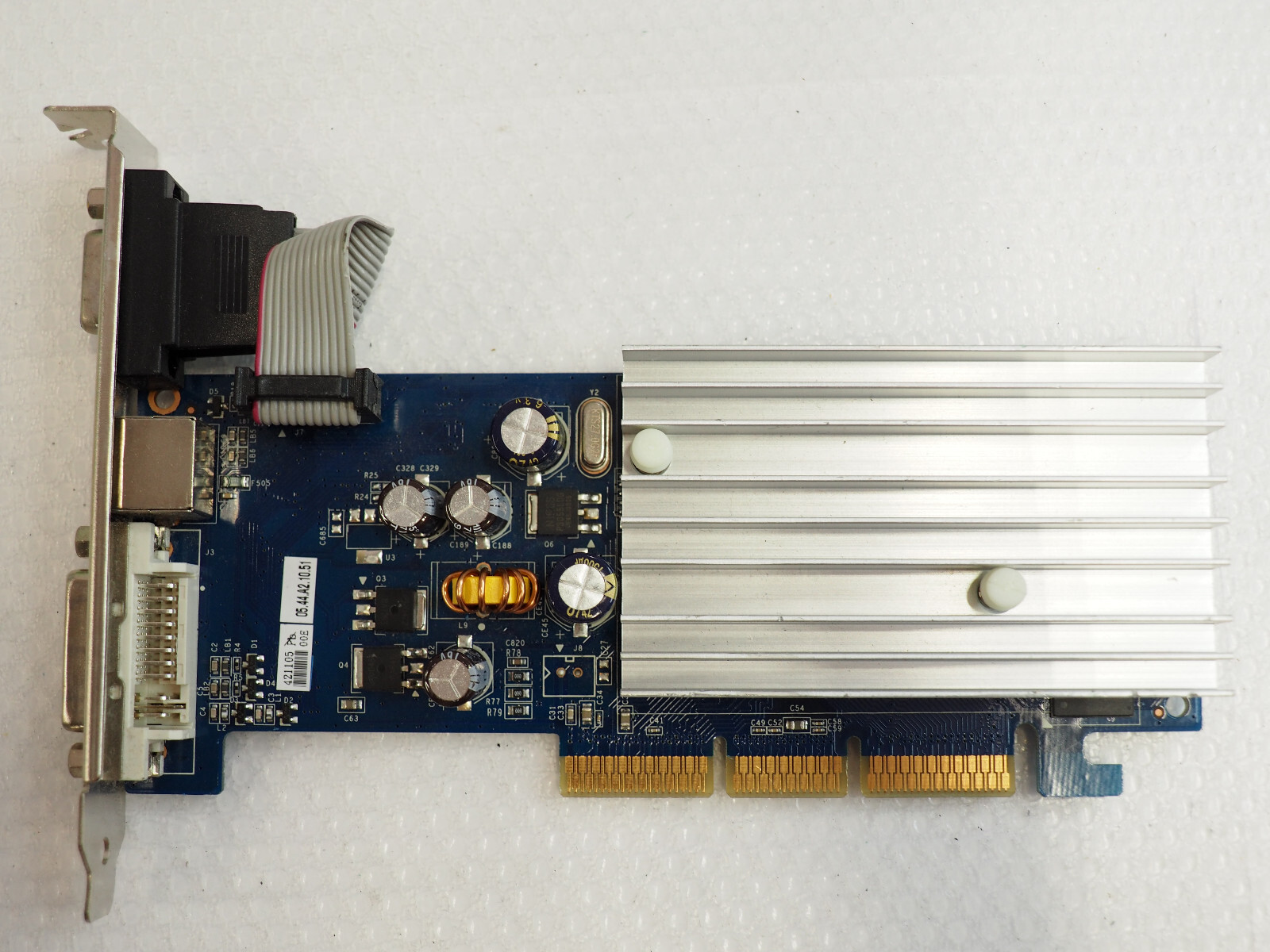 PNY Technologies GeForce 6200 DDR2 256mb LP-AGP G662W00A8E24T/0TE4AUA Video Card