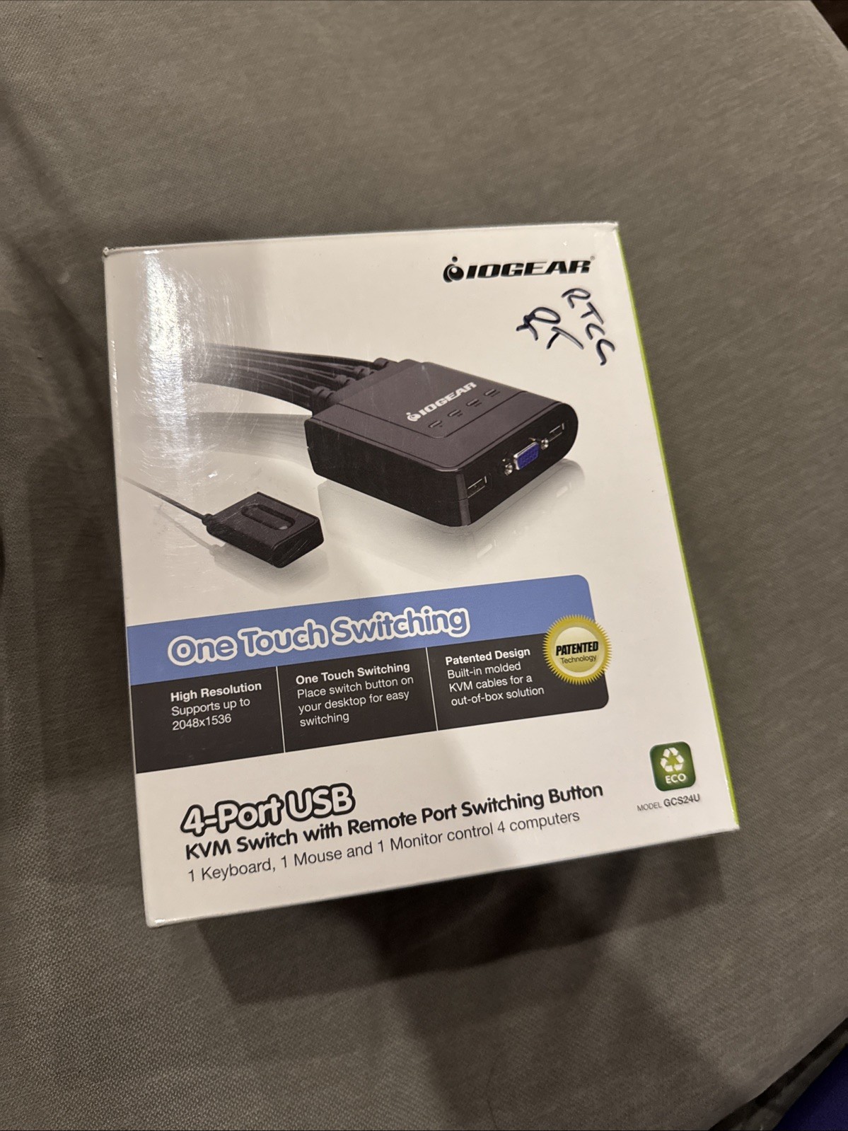 IOGEAR  (GCS24U) 4-Ports External KVM switch USB