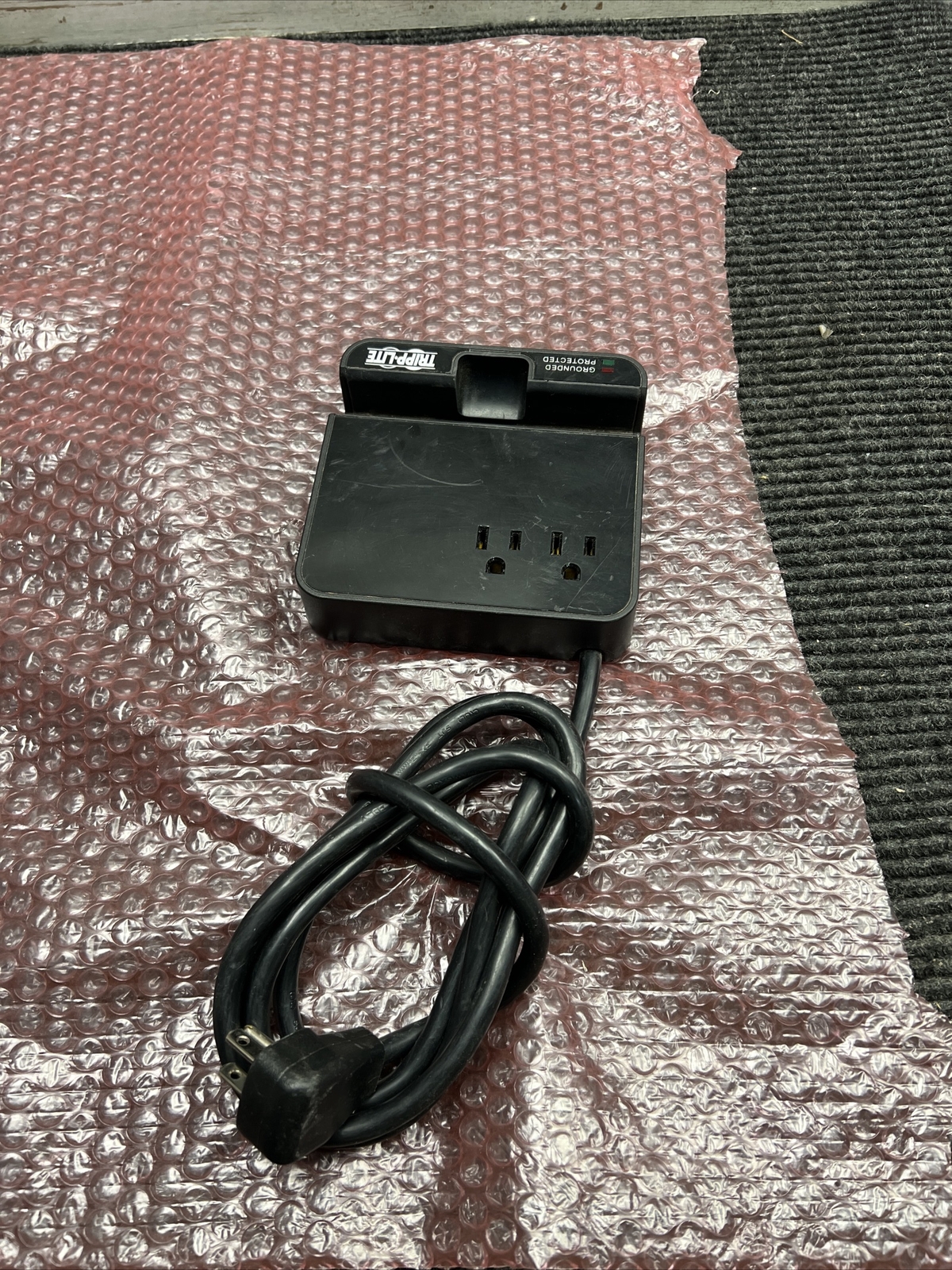 Used TRIPP LITE MASTER-POWER TLP26USBB Charging Station