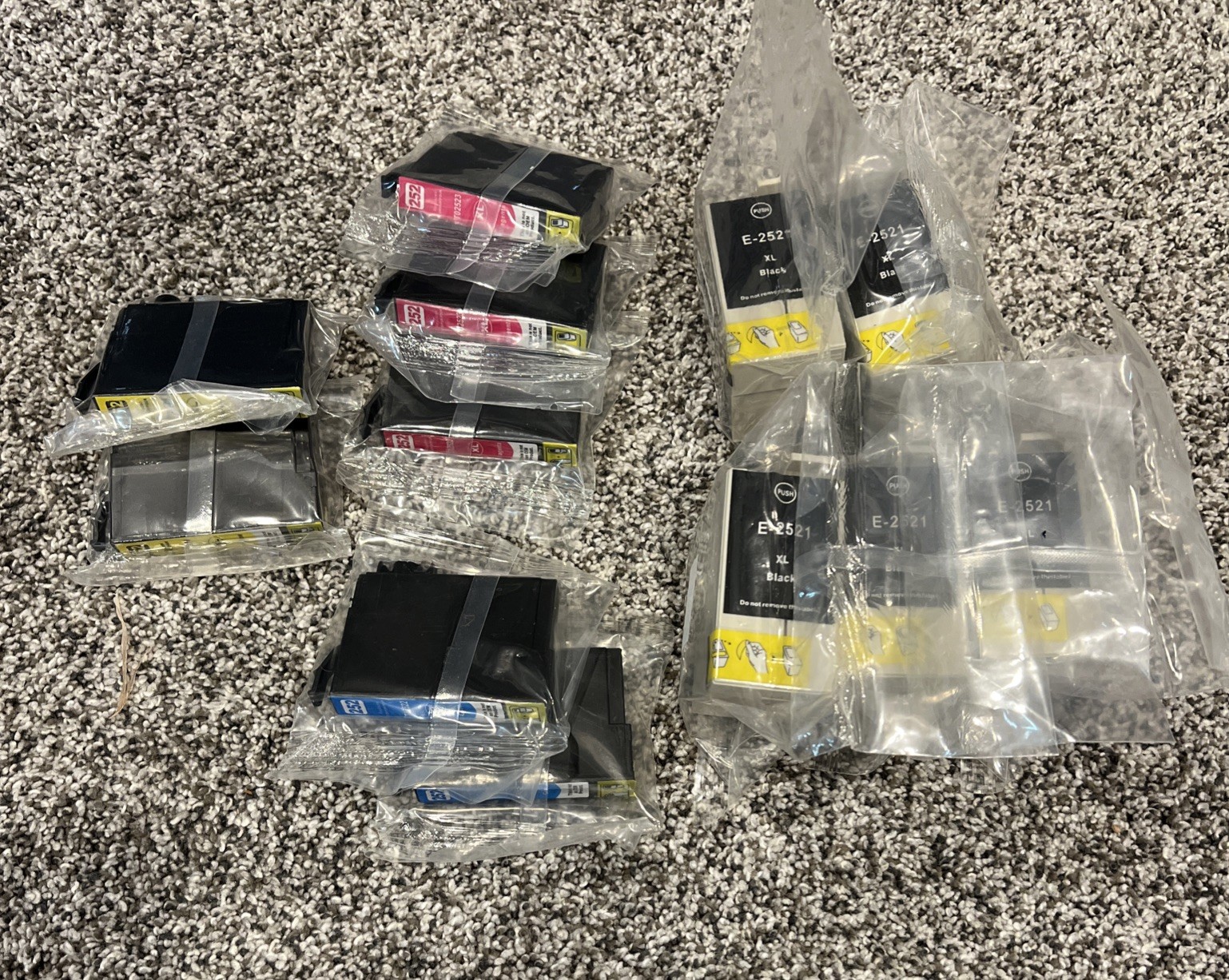 Lot of 12 Epson Workforce 252XL/2521XL Inkjet Cartridges Printer Ink
