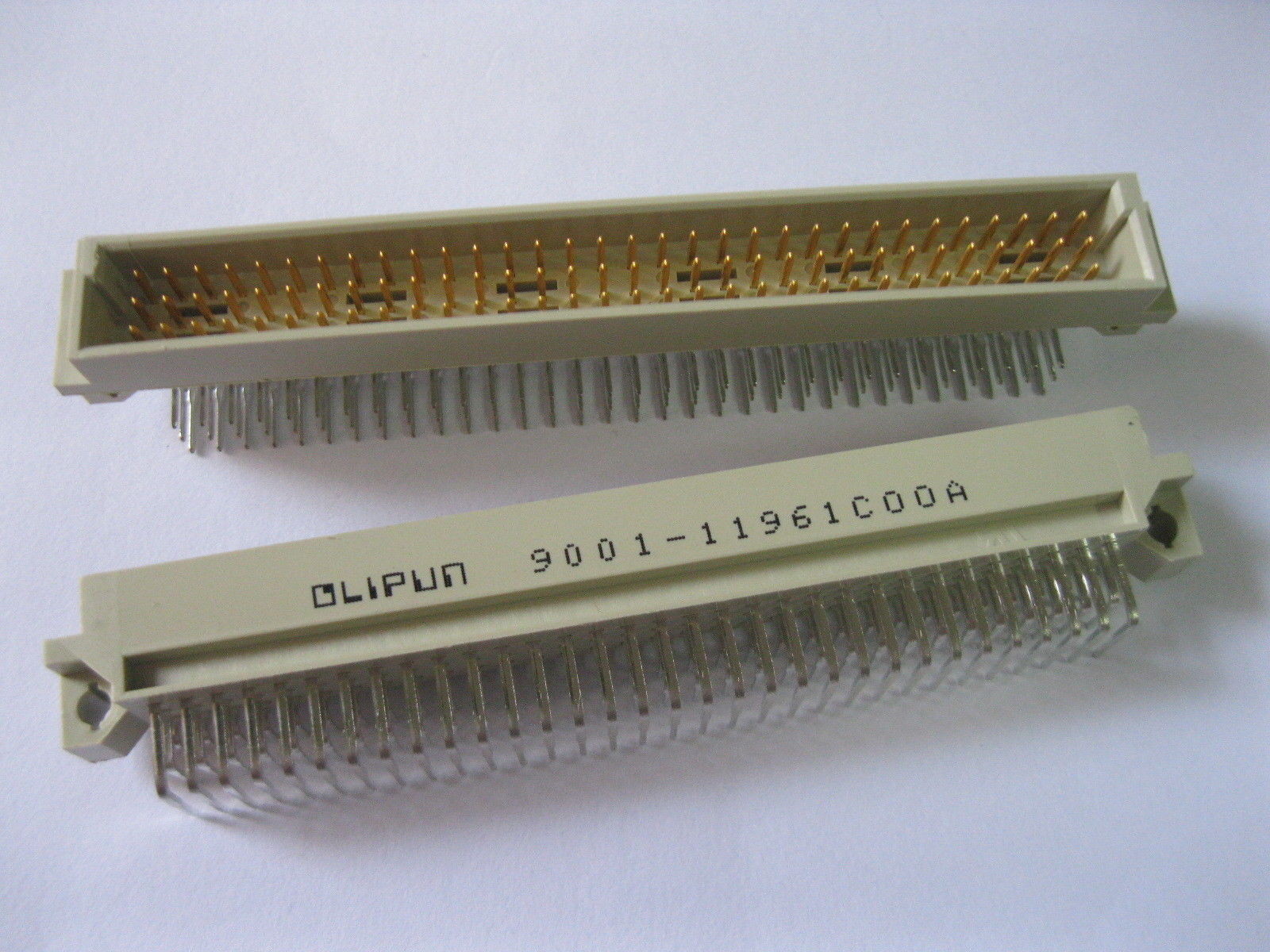 30 pcs 96 pin Eurocard DIN Ccnnector Male Right Angle 3Rows 32x3 Gold Plated New