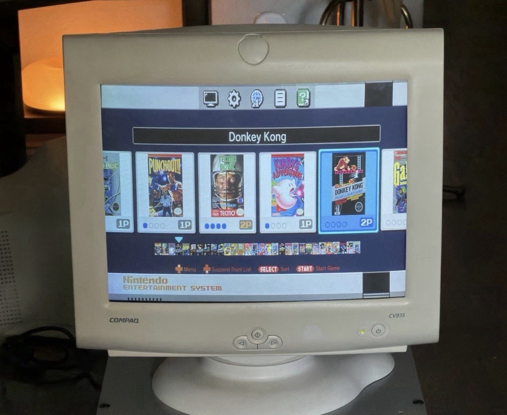 Compaq CV935 19” Color Monitor CRT Tested and Working Retro Gaming Vga