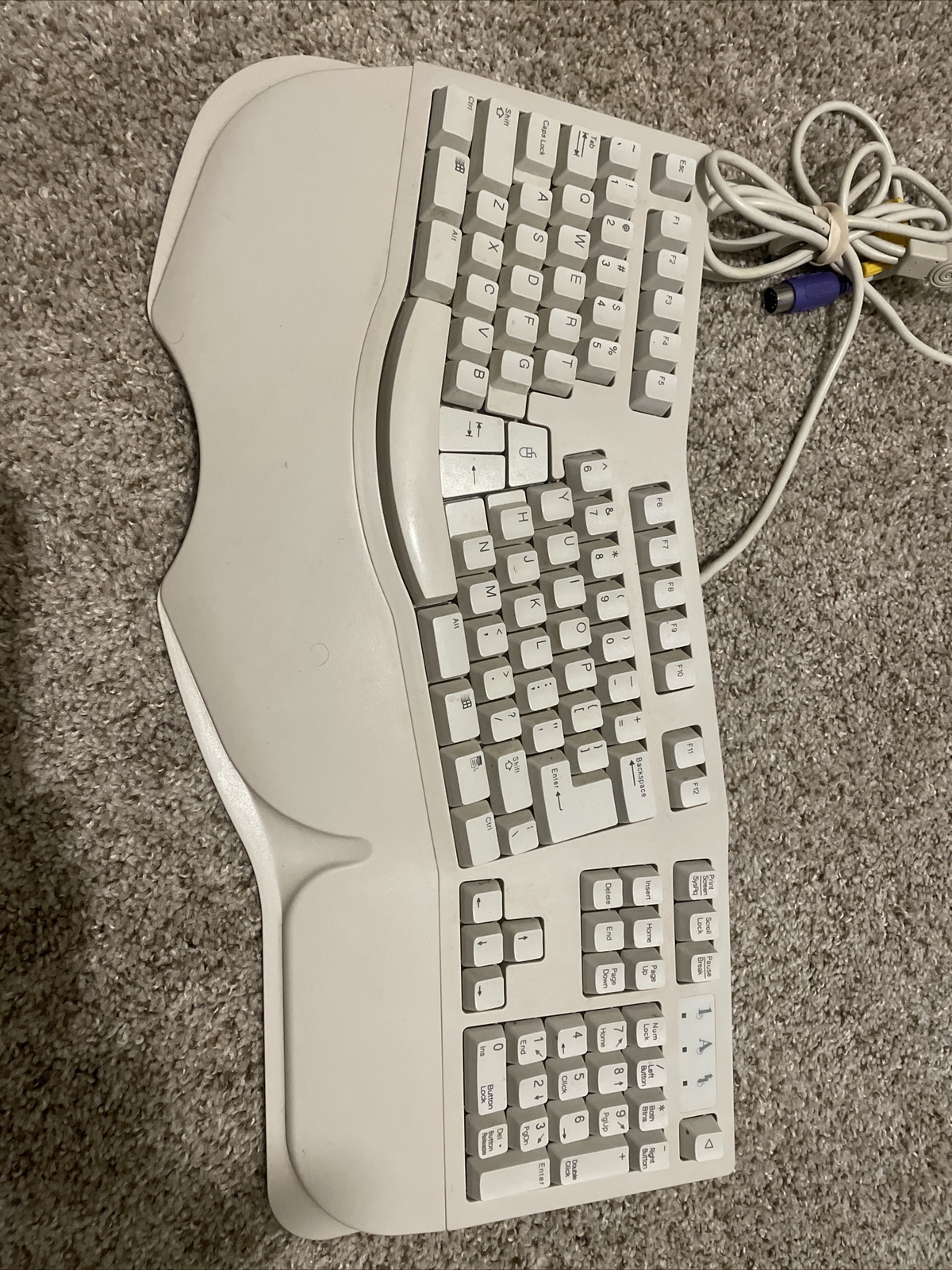  SK-6000 Ergonomic Mechanical Keyboard - White. Excellent Condition 