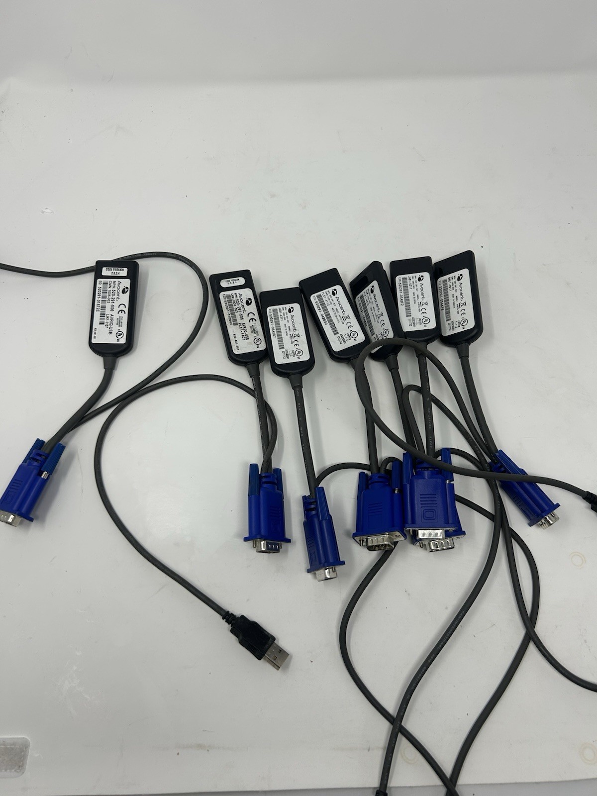 (X7) Avocent AVRIQ-USB MergePoint KVM Switch USB Virtual Media