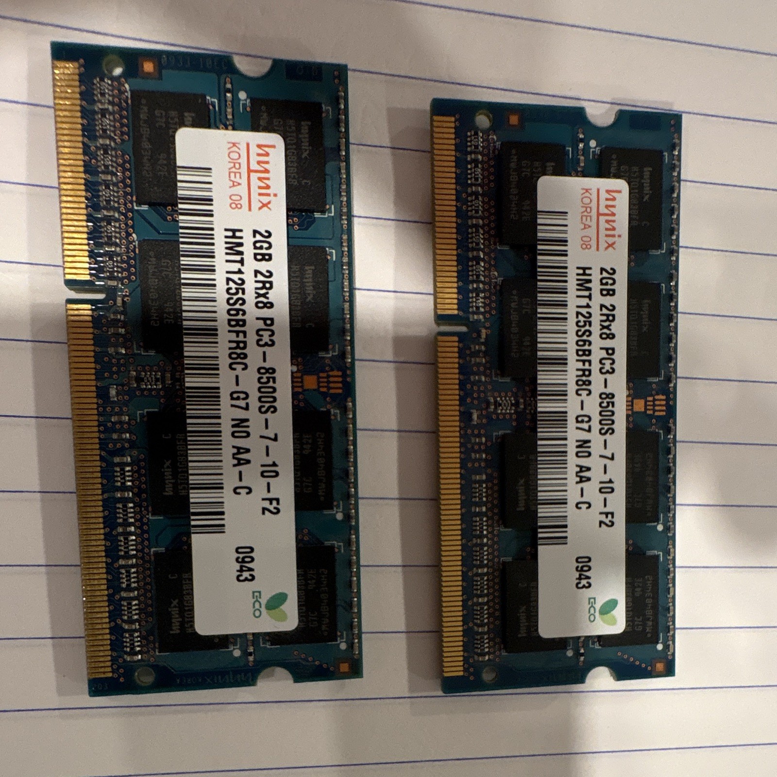 Two 2GB RAM Cards Apple MacBook Pro 13"