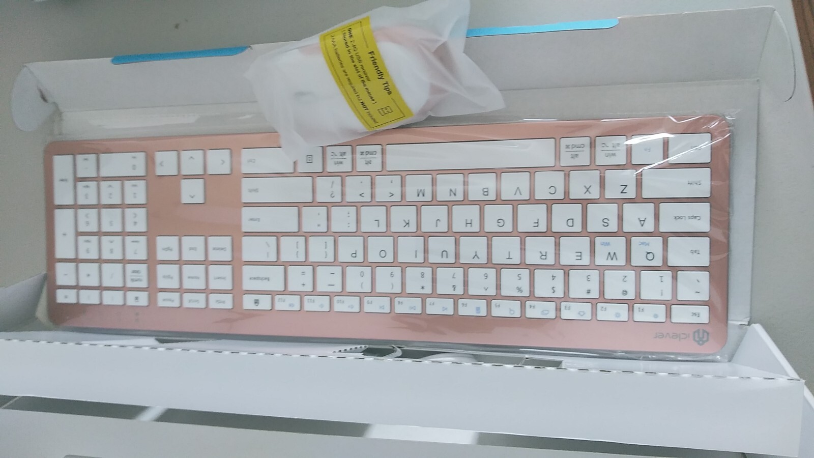iClever 2.4 G Keyboard And 2.4 G Mouse COmbo (IC-GK08) - White