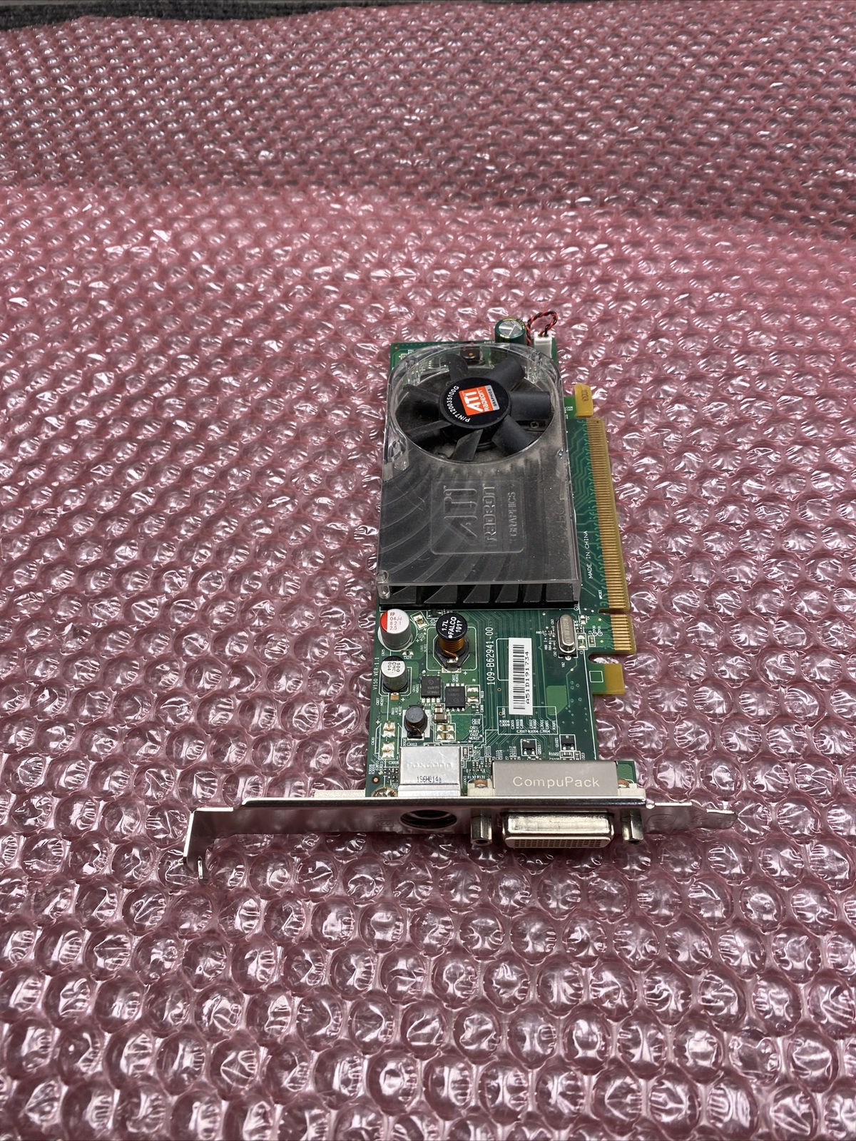 Dell ATI Radeon HD3450 256MB PCI-E DMS-59 Dual Video Card 0X399D PCIe x16