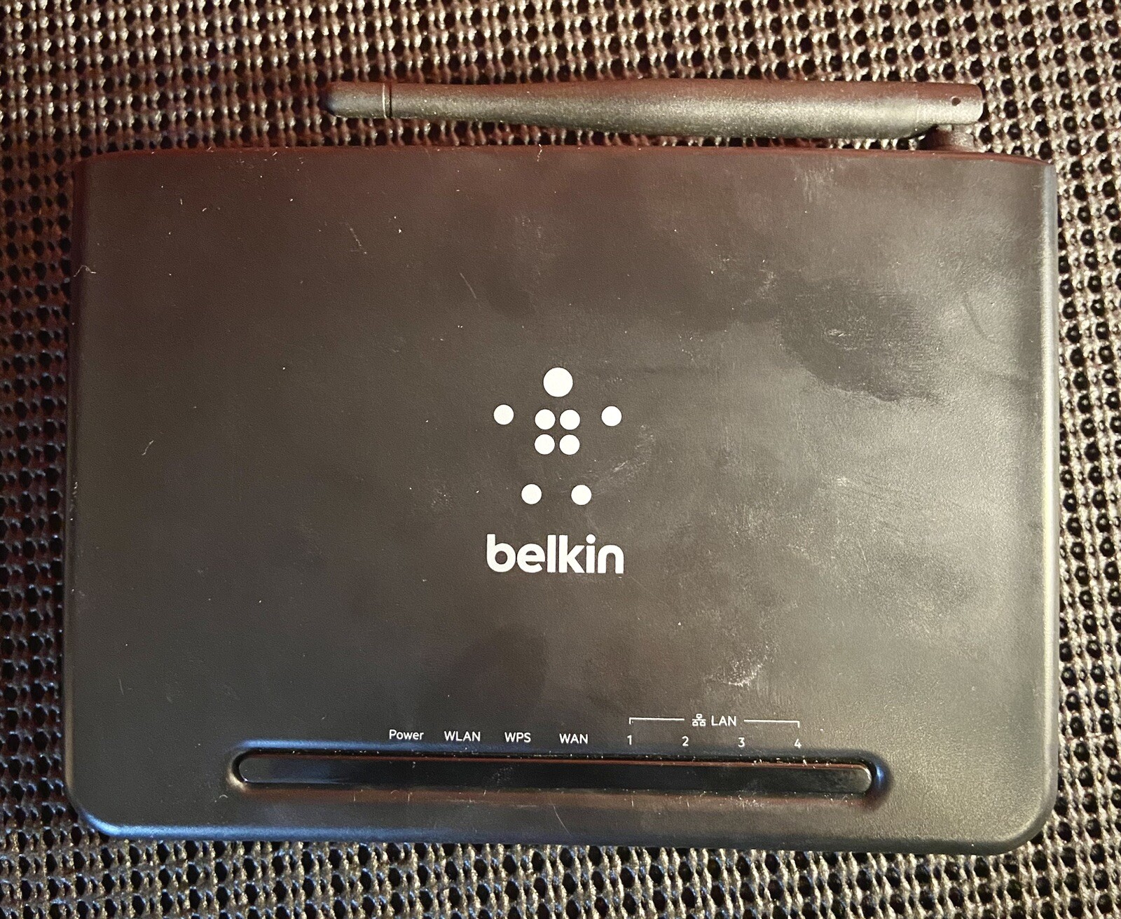 BELKIN N150 WIRELESS ROUTER  Model F9K1009V2 Input 12V