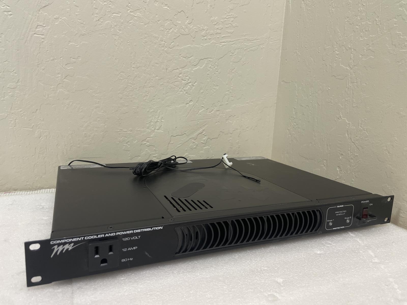 MIDDLE ATLANTIC PRODUCTS PDCOOL-1115R RACKMOUNT COLLING SURGE PROTECTOR