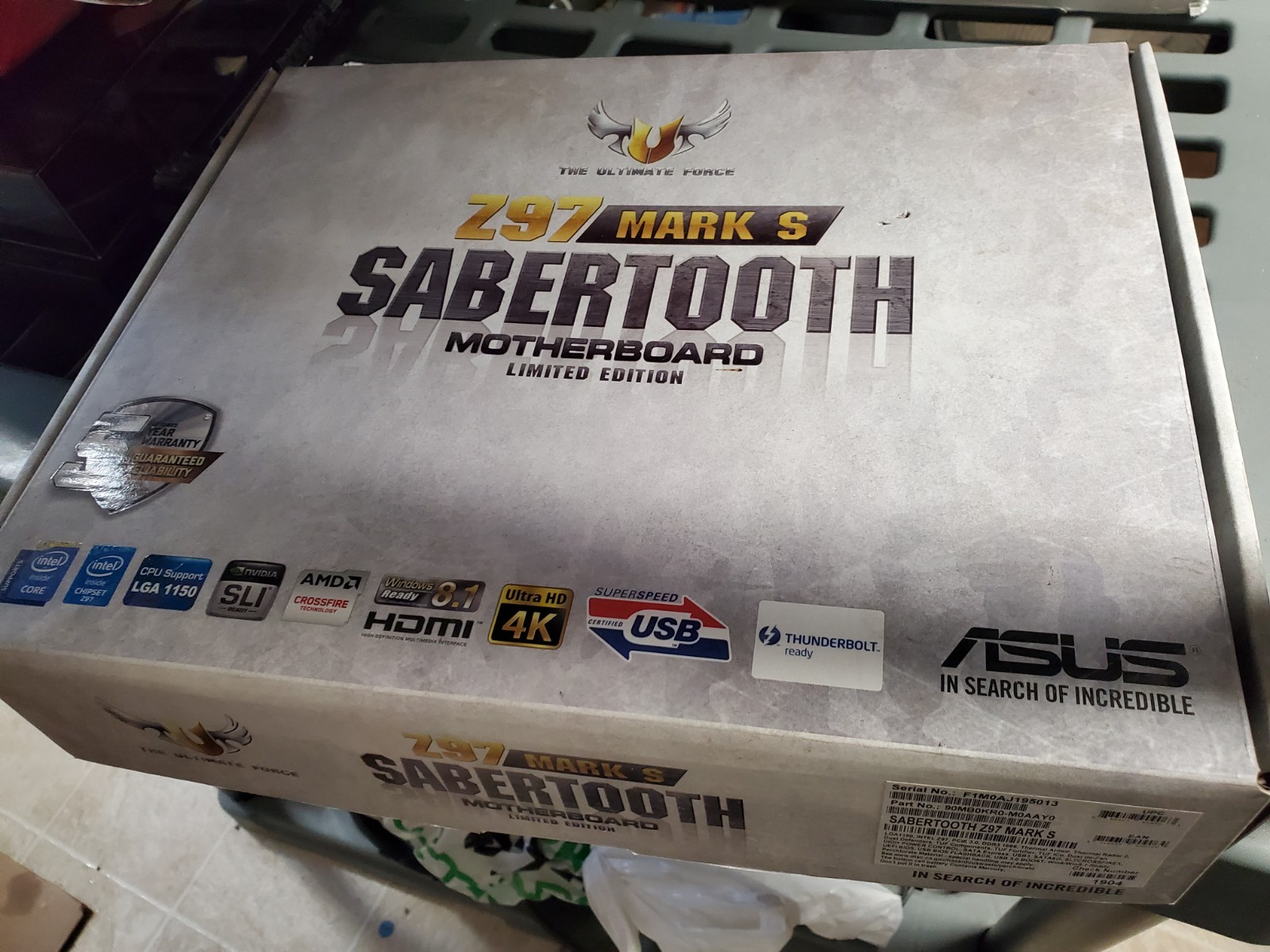 AS IS ASUS SABERTOOTH Z97 MARK S HDMI LGA 1150 DDR3 ATX Motherboard box 90mb0kr0
