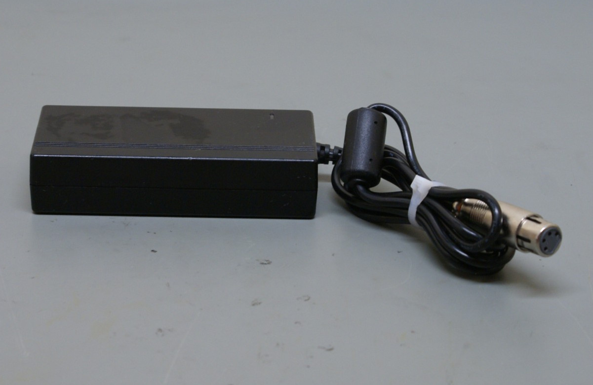 12V 4 Pin XLR Female AC DC Power Supply Model: F10903-C    1J