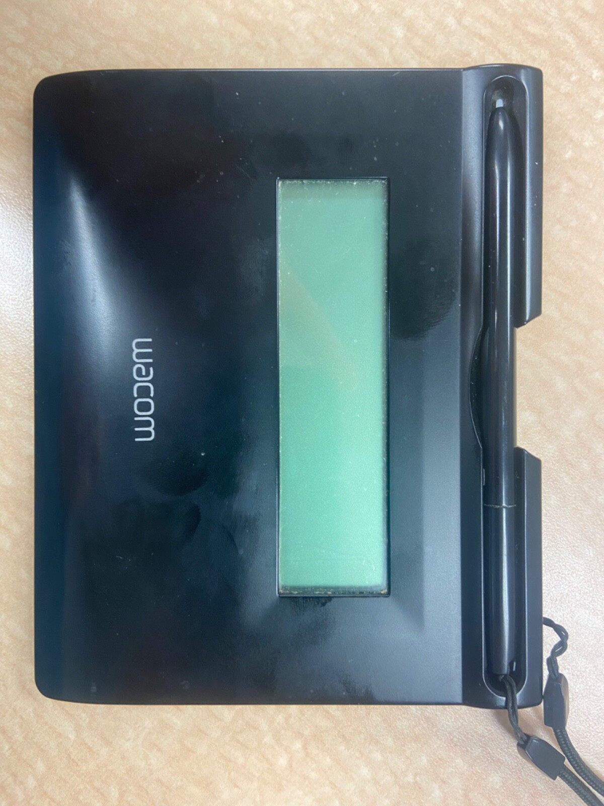 Wacom STU-300 / 01 USB LCD Signature Tablet Pad with Stylus Pen and USB Cable