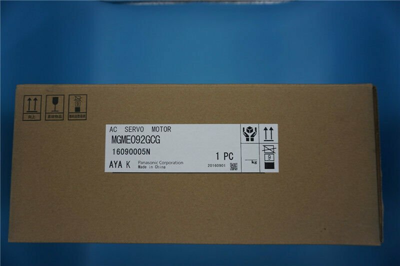 1PC NEW IN BOX Panasonic AC Servo Motor MGME092GCG fedex or DHL