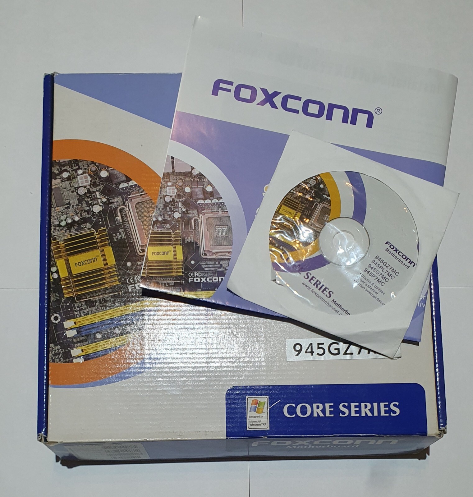 Foxconn 945GZ7MC-KS2H Intel Motherboard + CPU