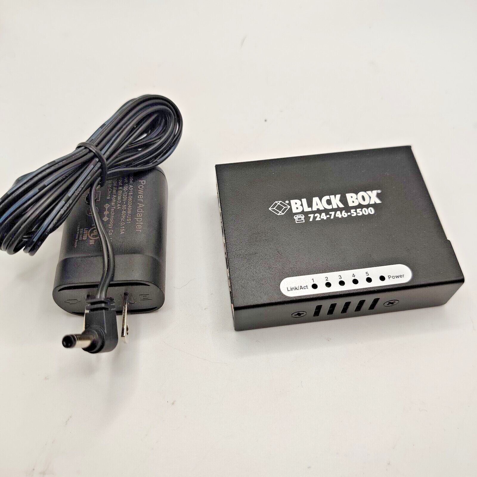 Black Box LBS008A USB-Powered 10/100 8-Port Switch