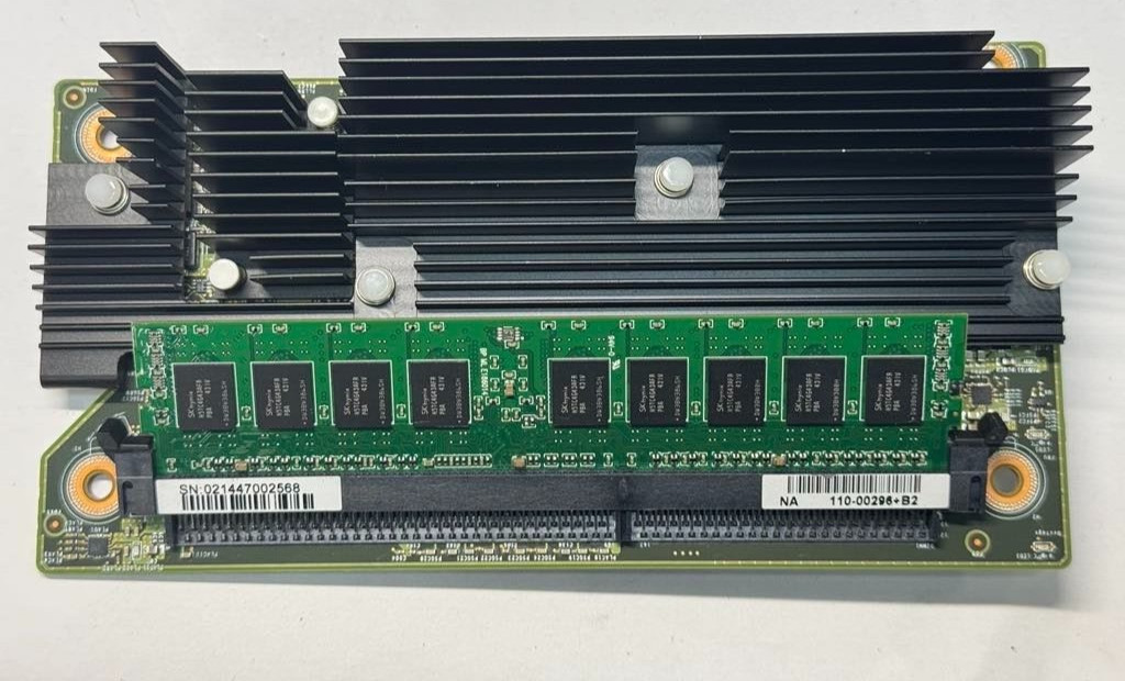 NetApp 110-00296+B2 FAS80XX NVDIMM Memory Board with 8GB 107-00106+A0 Memory
