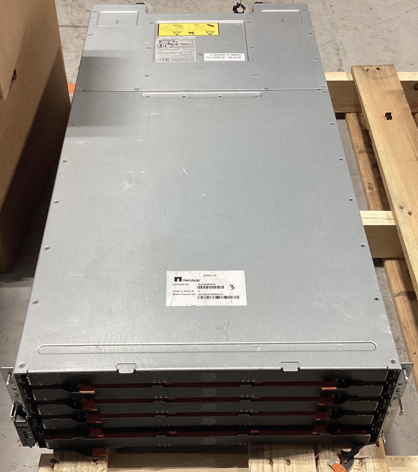 Netapp NAJ-1503 Storage Shelf w/ x60 4TB SAS HDD