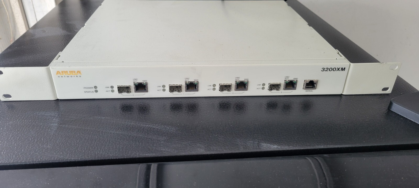 Aruba Networks 3200XM Controller Model 3200XM-US 100-240V- 50/60Hz 1.5A