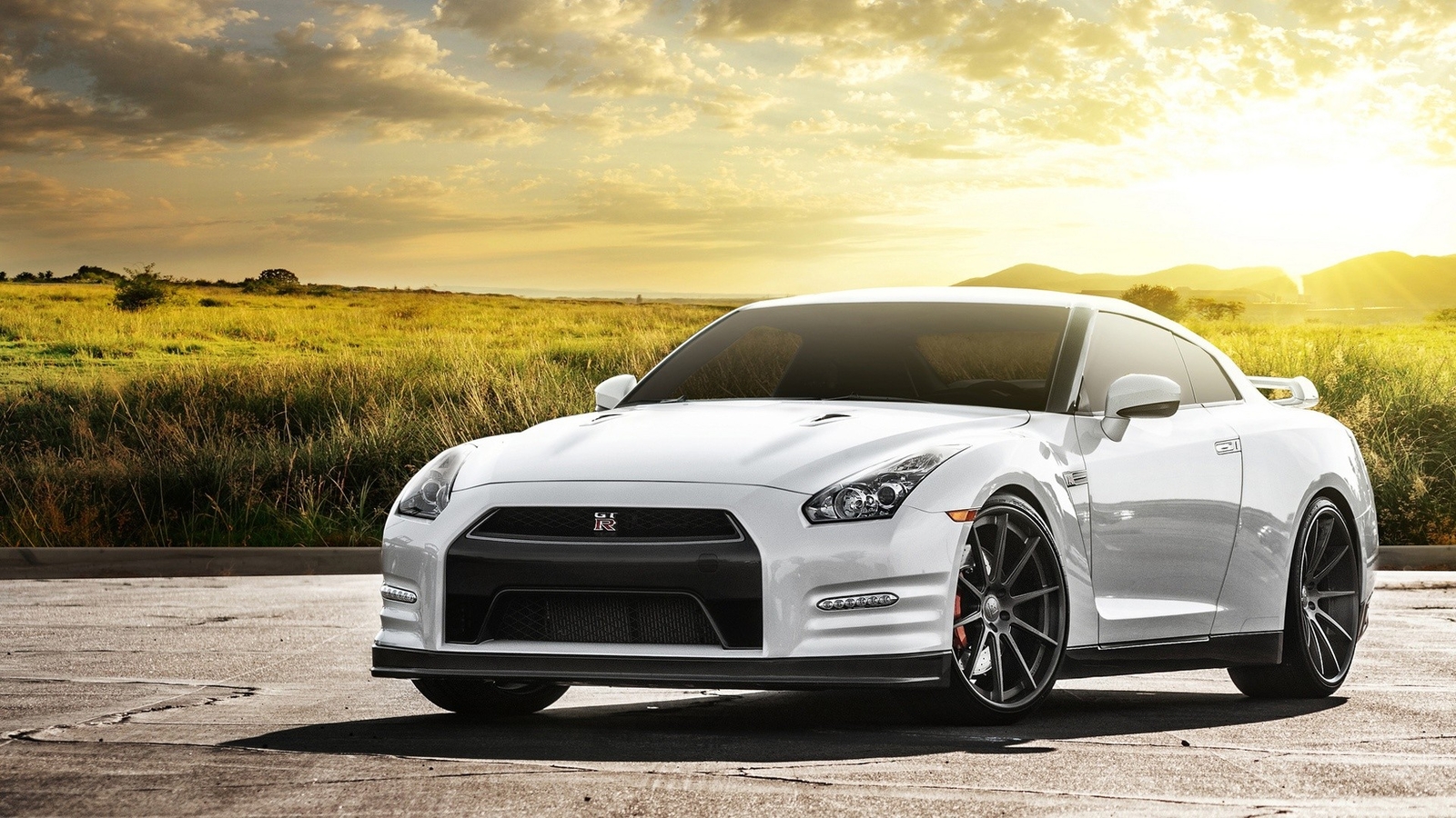 Cars white sunlight nissan Desk Mat Stitched