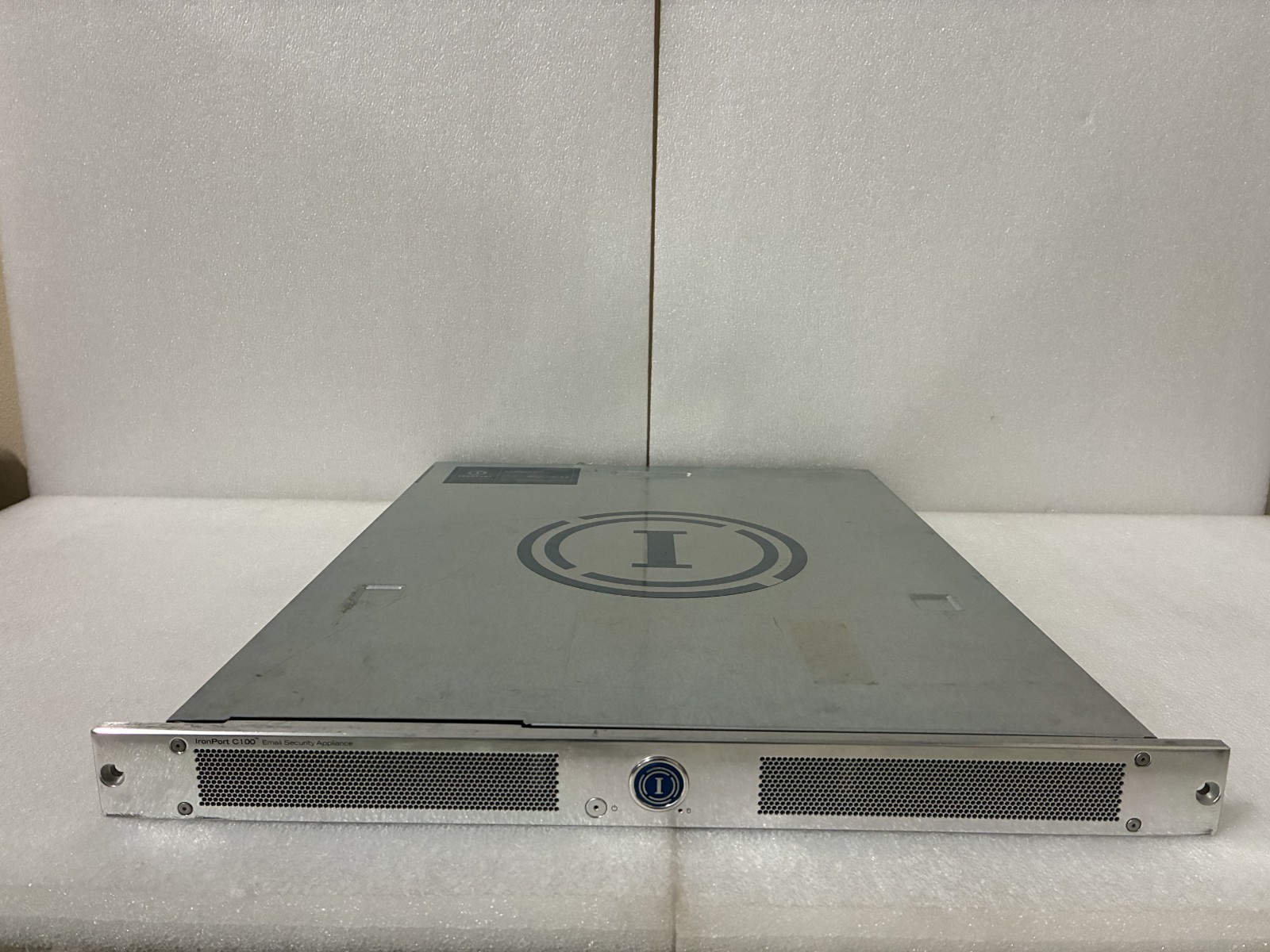 Cisco IronPort C100 Email Security Appliance - Attack, Virus And Spam Protection
