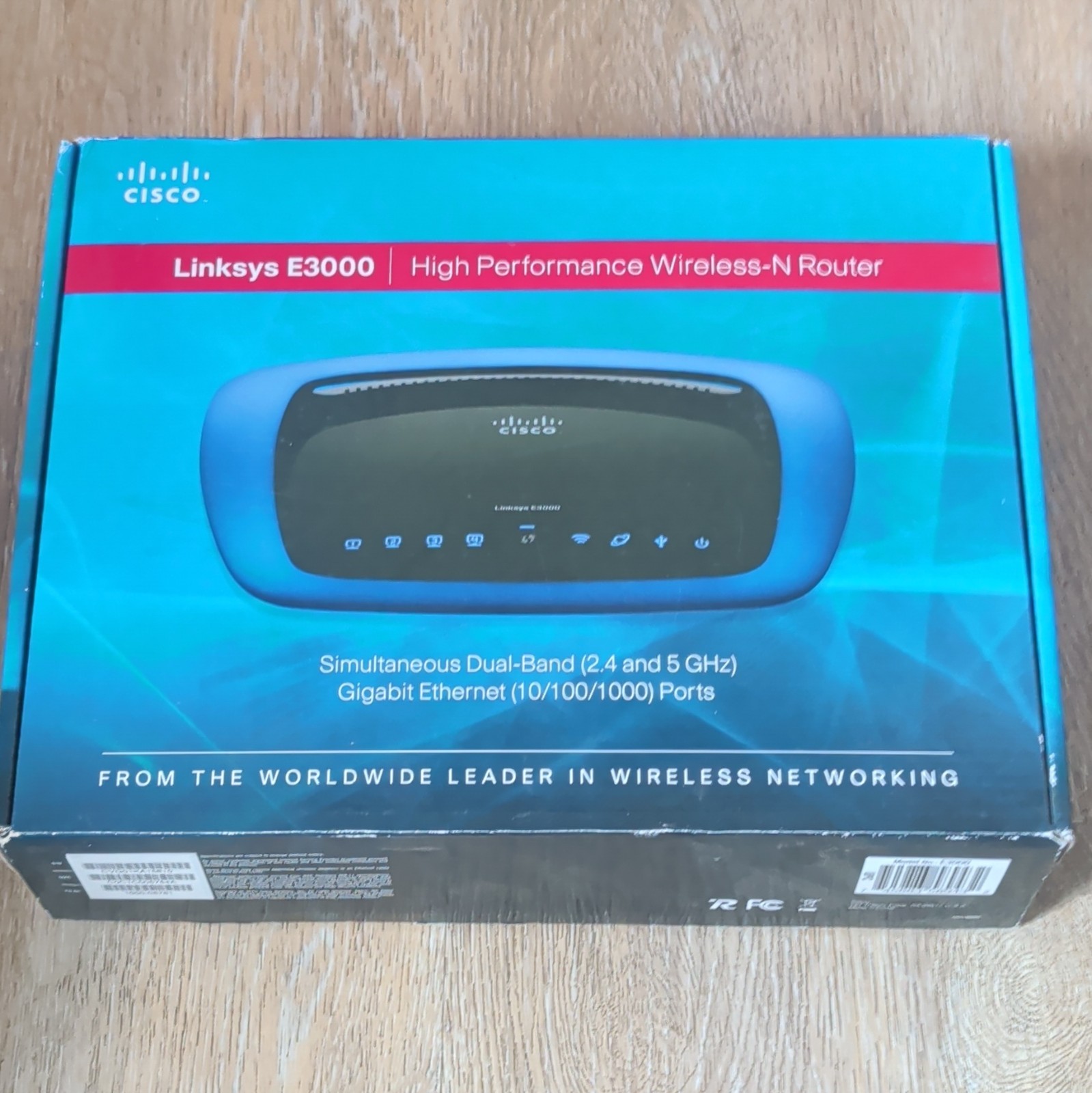 Linksys E3000 Dual-Band Wireless-N Router, Gigabit 4-Port, USB, 300 Mbps