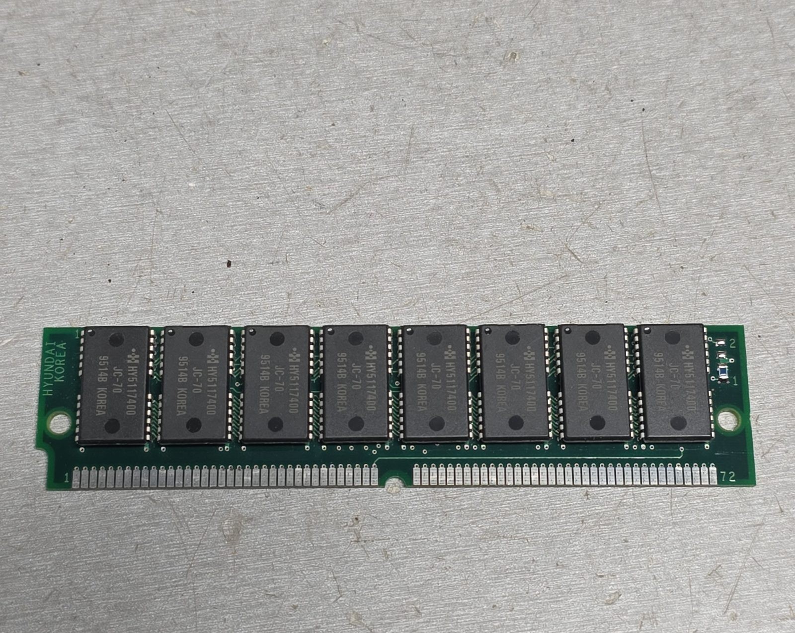 Hyundai HYM532410M-70 72-Pin SIMM Vintage Memory RAM Module 5085BC
