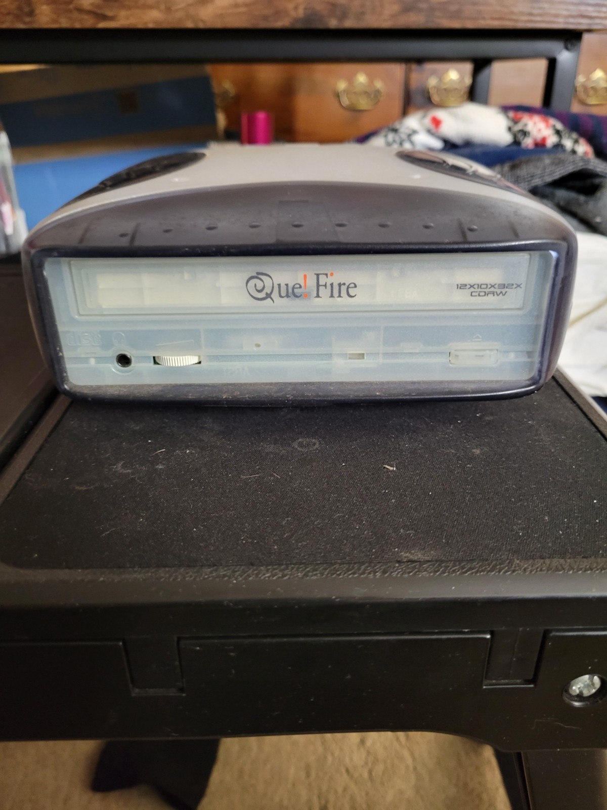 QPS Que Fire external Firewire CD-RW drive SOLD AS IS&WHAT IS IN THE PICTURES 