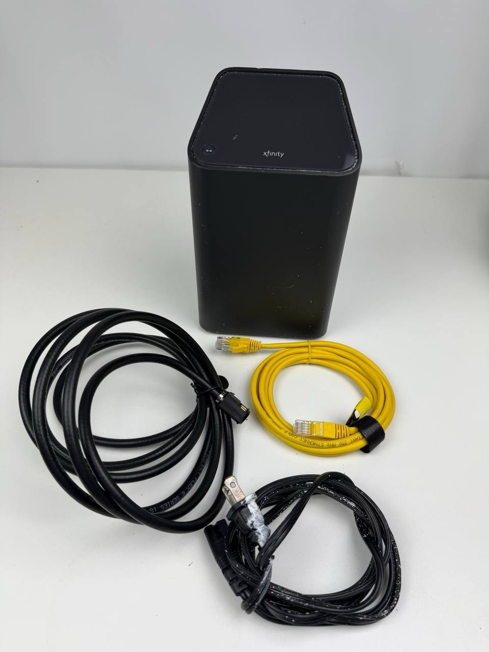 Xfinity xFi Advanced Gateway Router CGM4140COM XB6-T DOCSIS 3.1 WiFi Power Cable