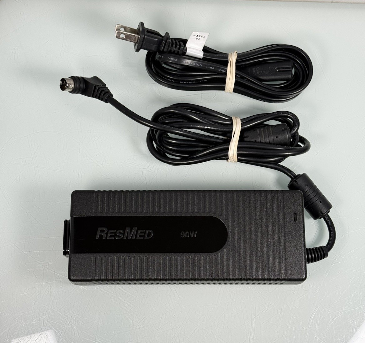 ResMed Model R360-760 (DA-90A24) OEM 90W AC Adapter 24V 3.75A Power Supply 3-pin