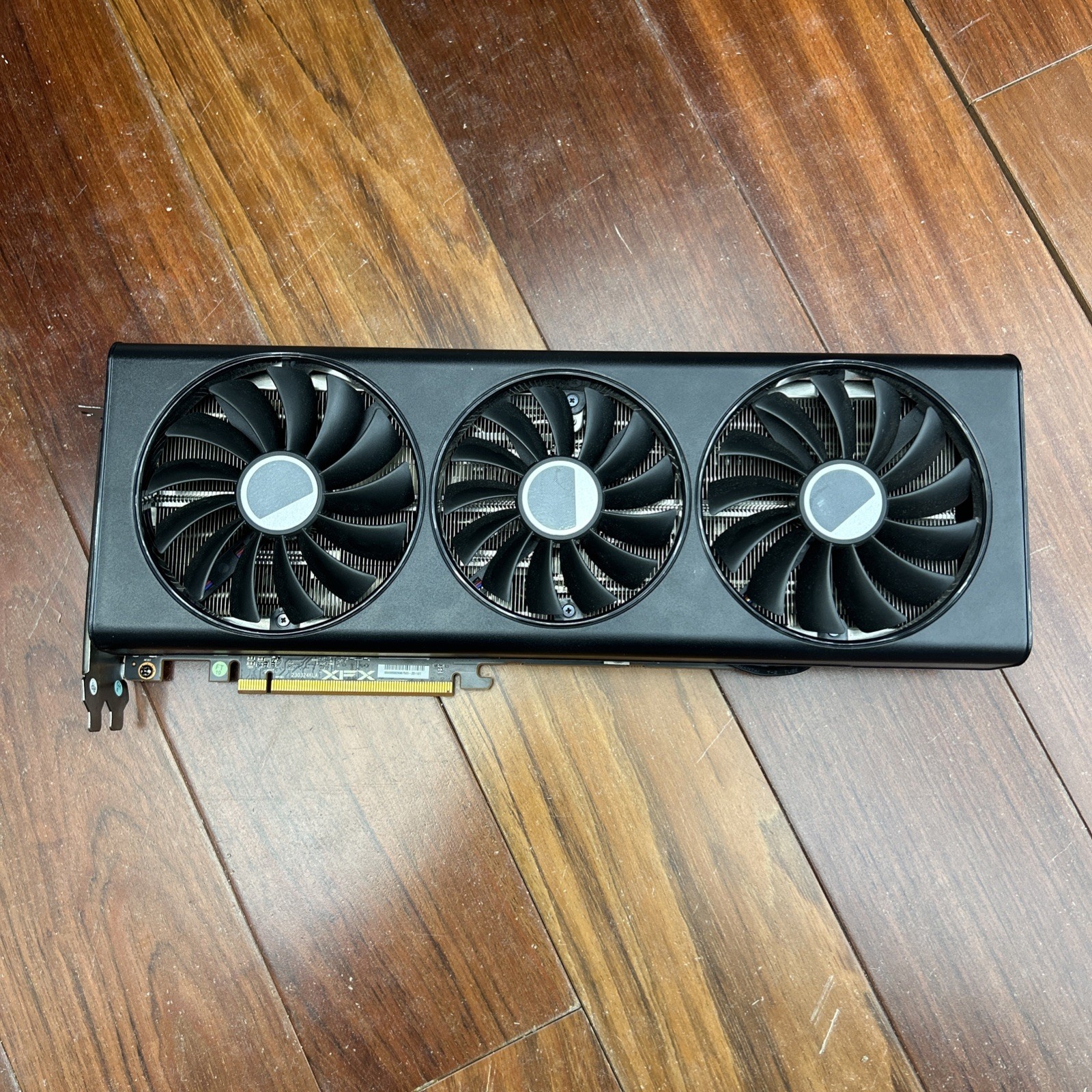 No working/for parts. XFX AMD Radeon RX 7900 GRE Gaming Triple Fan 16GB GDDR6