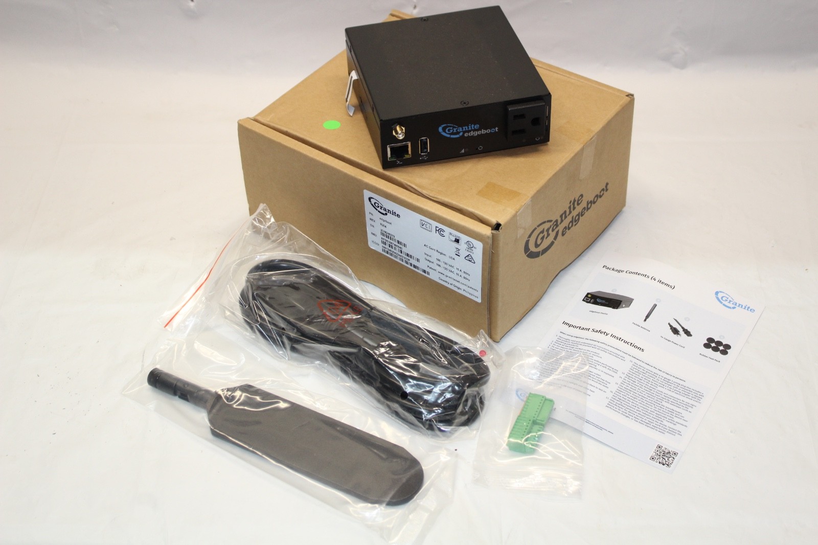 Granite EdgeBoot 15A Ai-Powered PDU/Dock OBN Q31