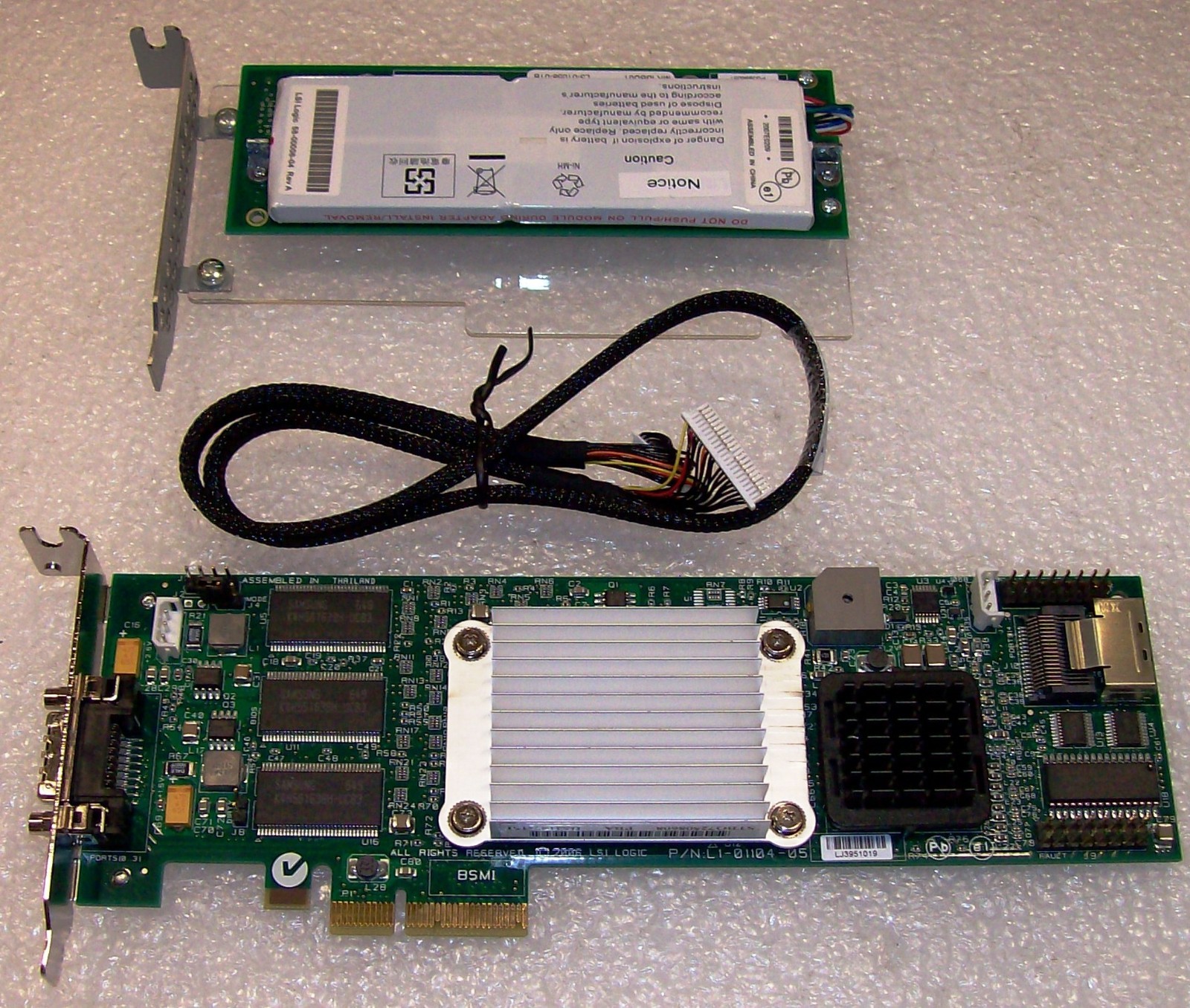  Intel SRCSAS144E  SATA/SAS PCI-E RAID Controller With AXXRIBBU1 Battery Backup