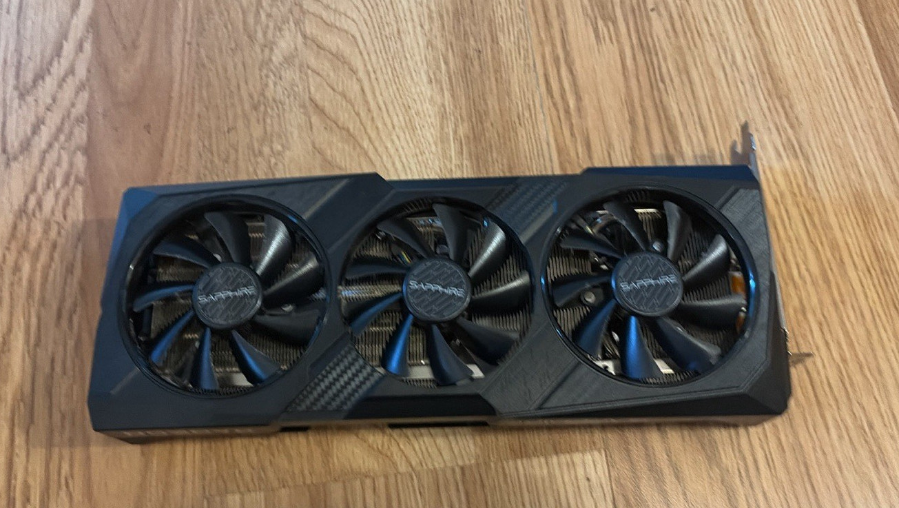 SAPPHIRE AMD Radeon Graphics Card Triple Fan Dual BIOS 6-Pin PCI-E
