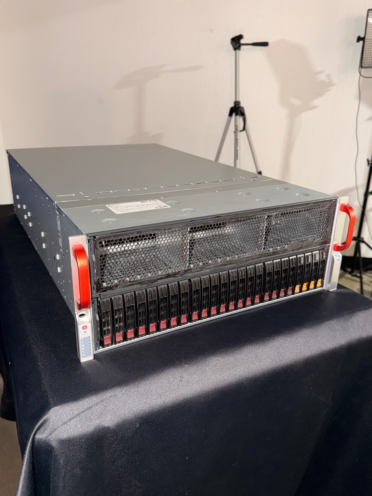 SUPERMICRO AS-4124GS-TNR 8x PCI-E GPU AI Server 2x AMD 7B13 Milan 8x PCI-E Gen4