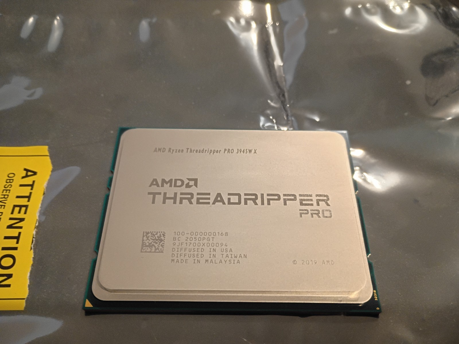 Lenovo P620 AMD Threadripper Pro 3945WX 4.0 Processor