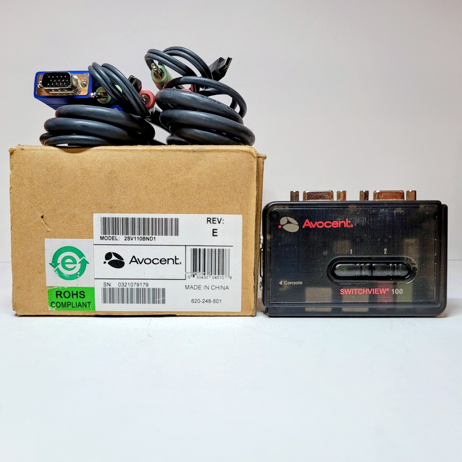 Avocent Switchview 100 PS/2 KVM VGA 2 Port w/ Cables (2SV110BND1) OPEN BOX