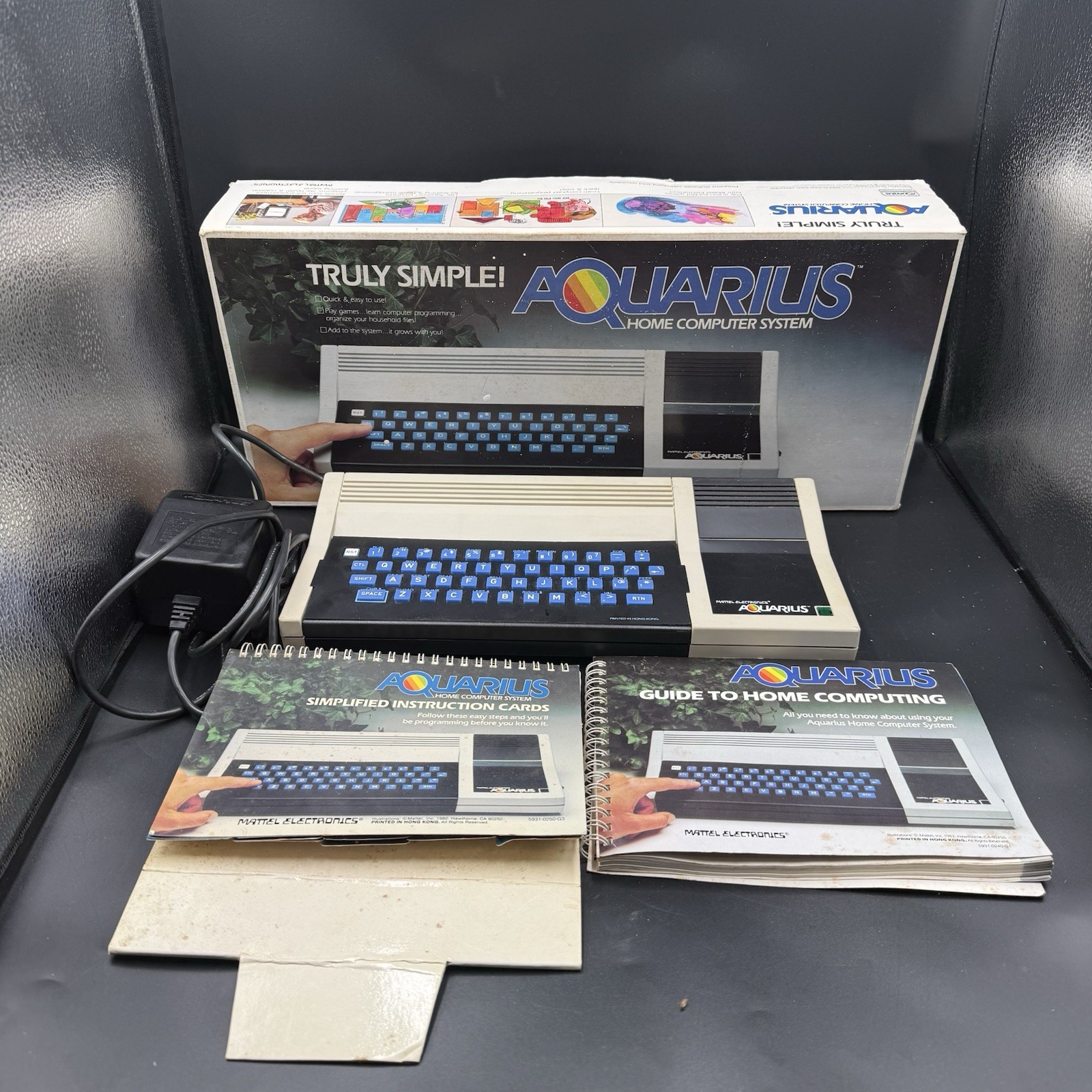 Aquarius Personal Computer Model 5931 Mattel Inc 1982 VTG Powers On Untested