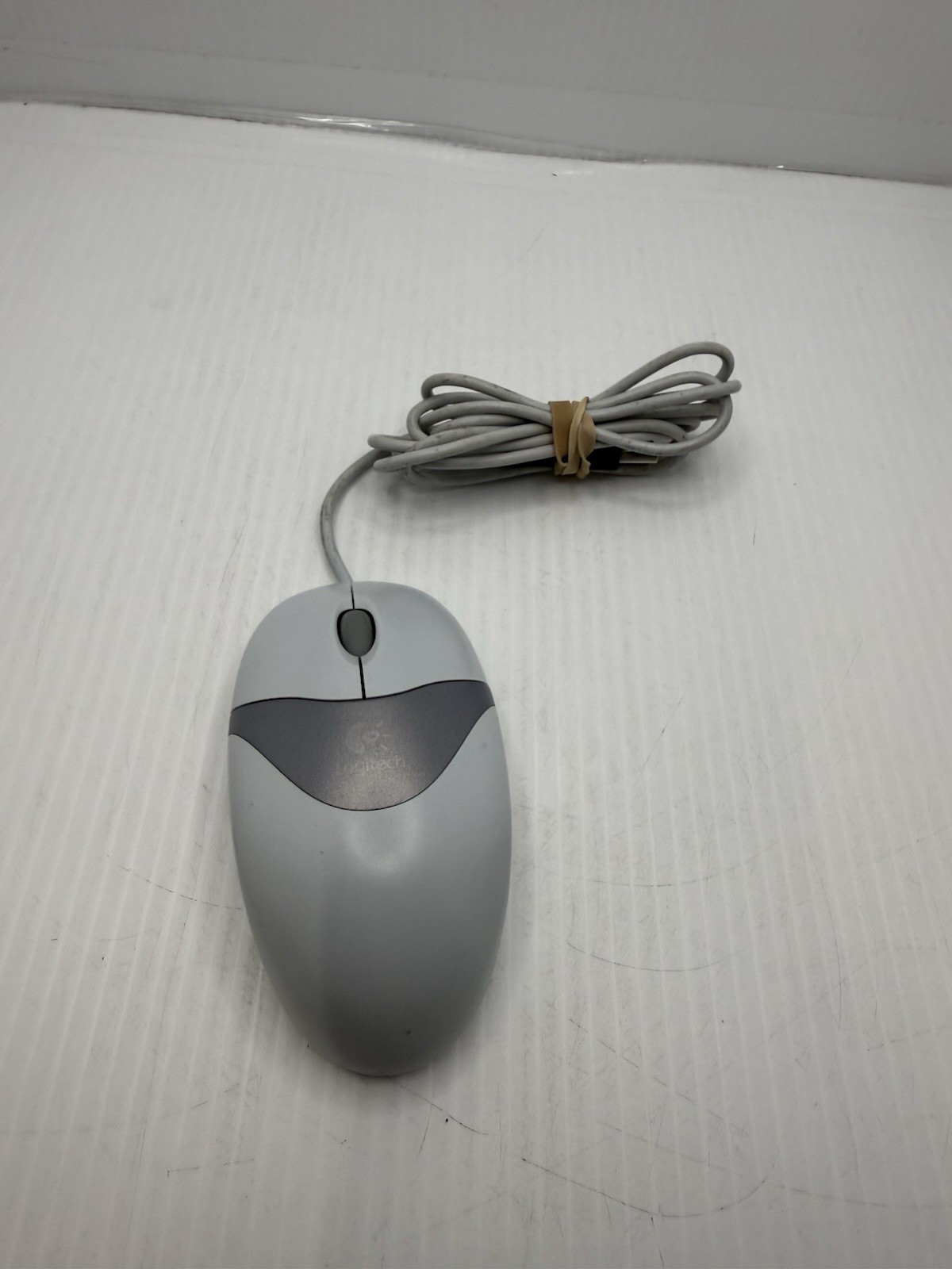 LOGITECH White Optical Mouse M/N:M-BT96A USB White & Gray m-1