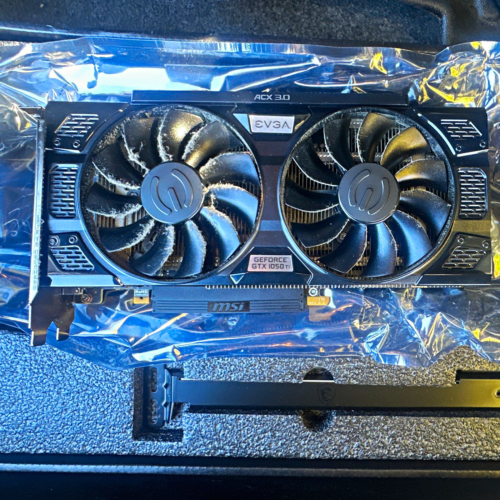 EVGA NVIDIA GeForce GTX 1050 Ti ACX 3.0 Dual Fan Heatsink Graphics Card