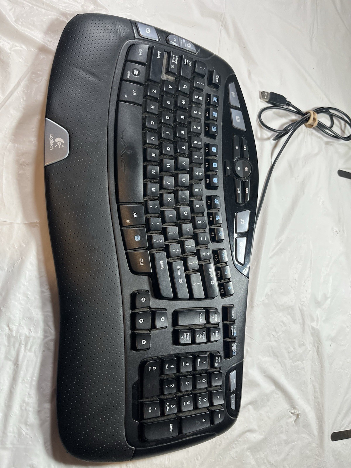 Logitech Wave Y-UV90 Ergonomic Wired USB Multimedia Keyboard TESTED WORKING