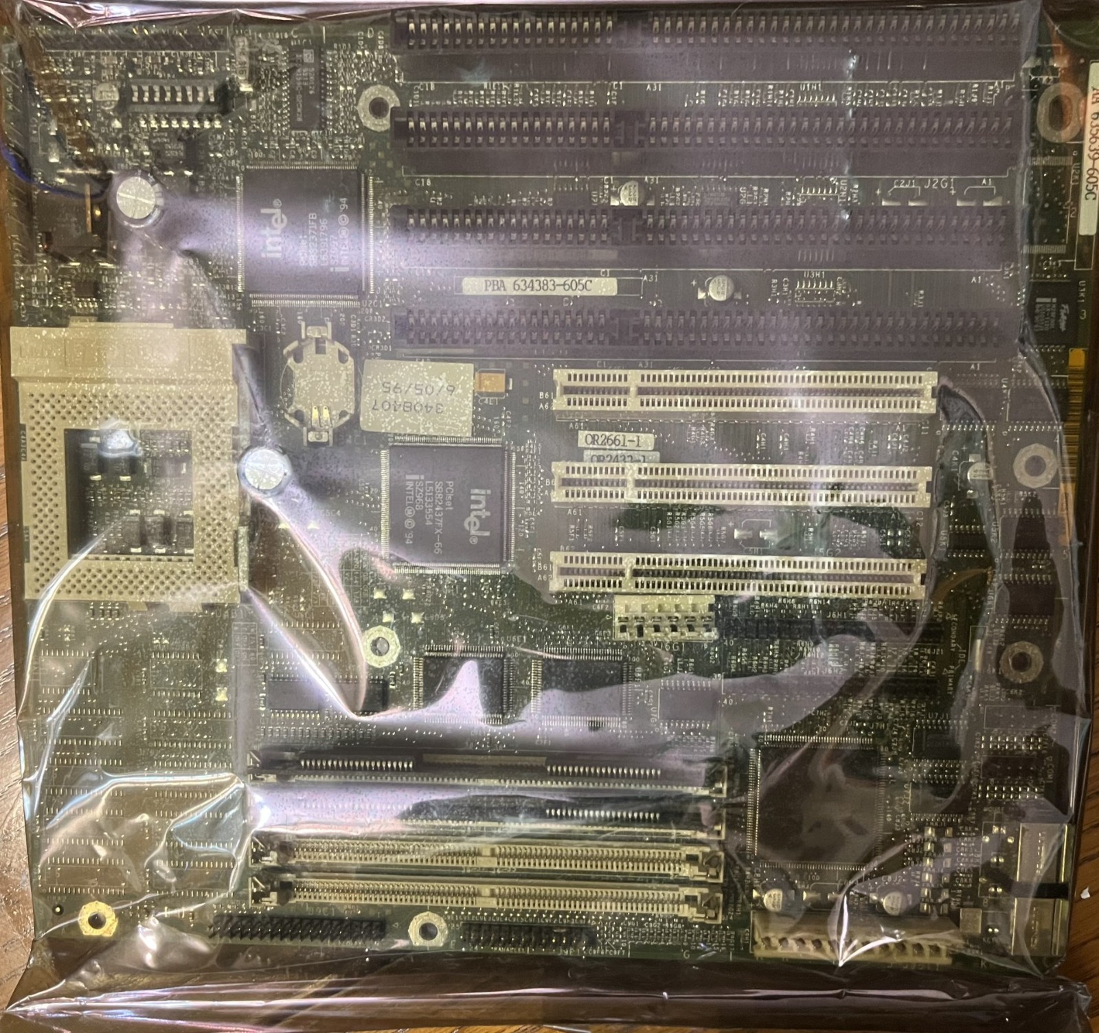Intel Zappa Motherboard Advanced/ZP Socket 5 430FX Triton PC w/8mb memory