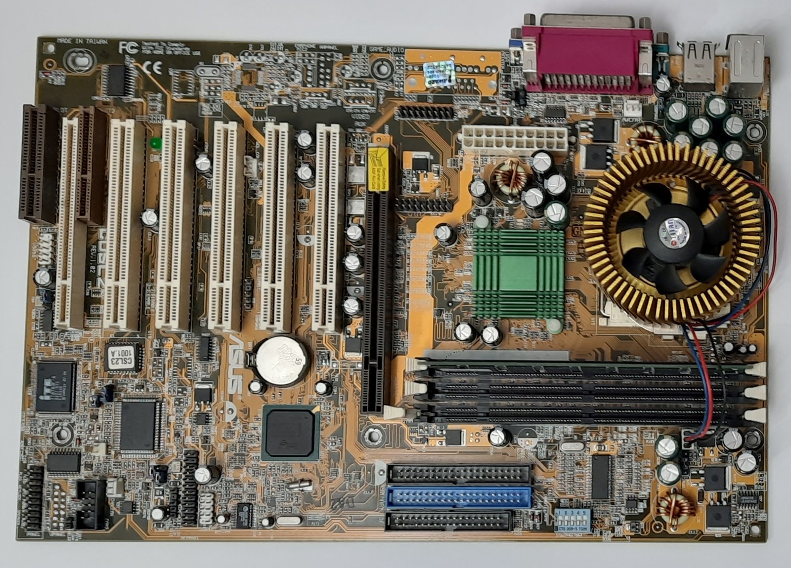 ASUS CUSL2 Socket 370 AGP Retro Motherboard + Pentium III 933MHz + 256MB RAM