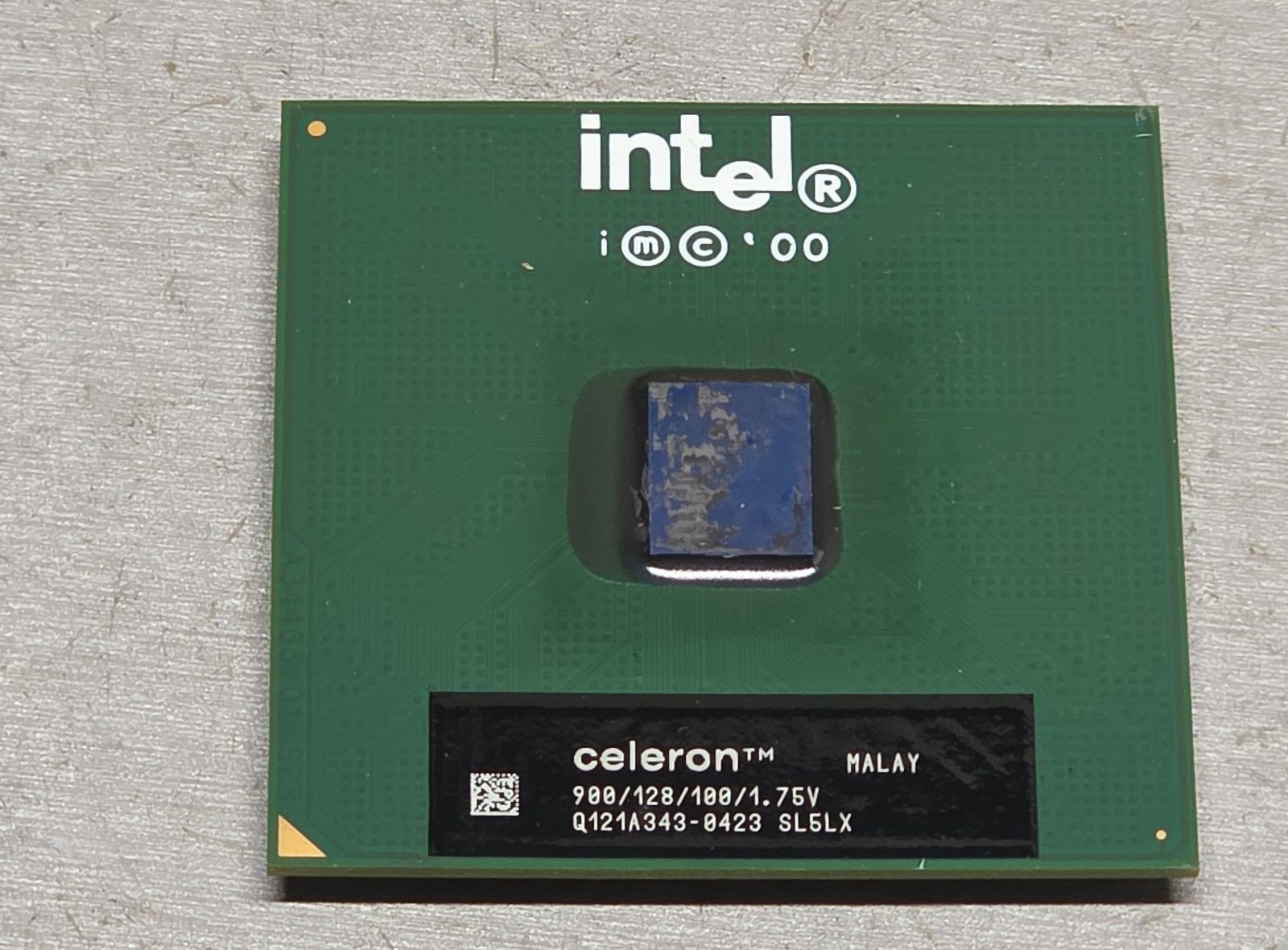Intel Celeron 900MHz 128KB 100MHz SL5LX Socket CPU Processor