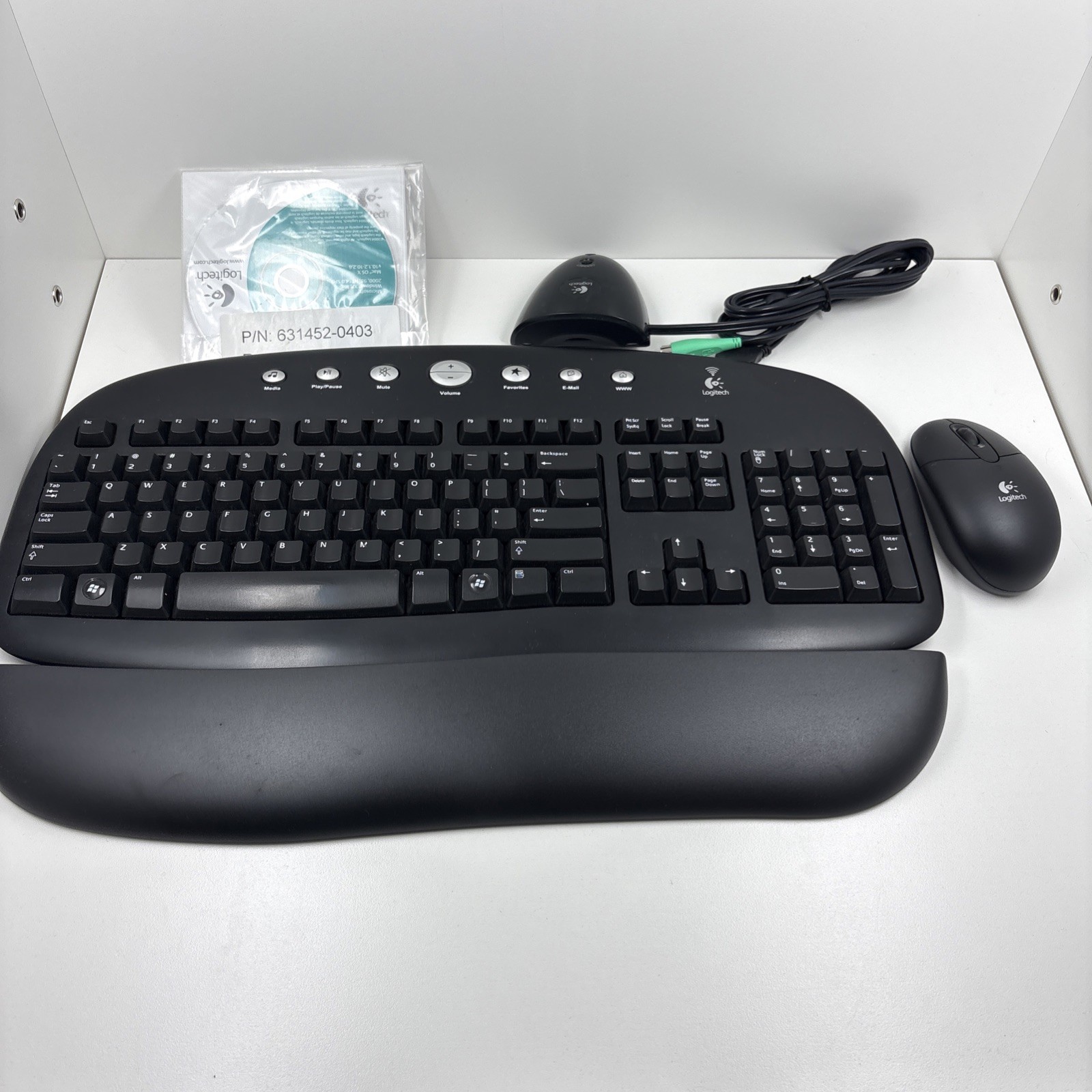Logitech Wireless Internet Pro Tactile Cordless Keyboard Mouse Like New Y-RAJ56A