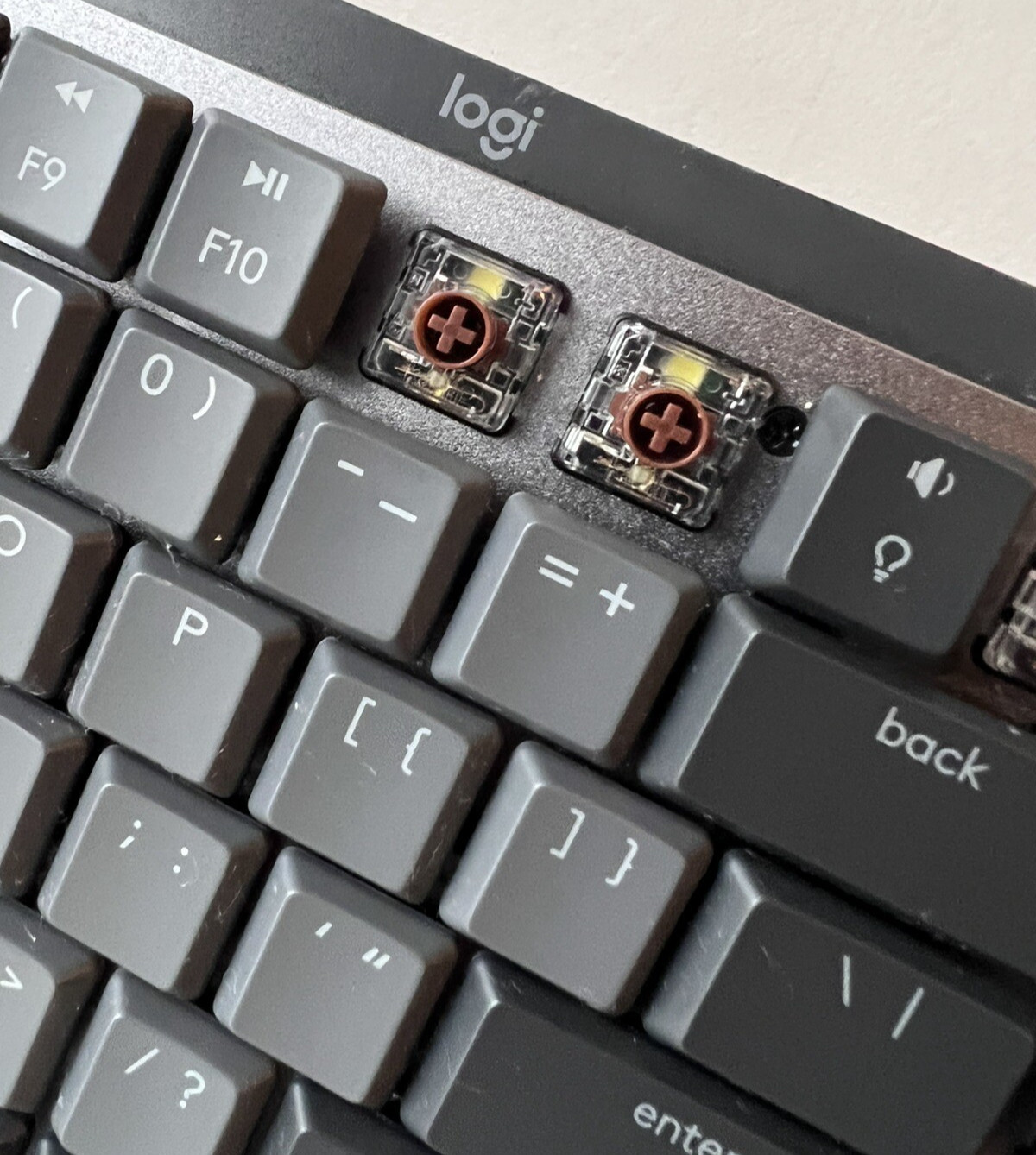Logitech MX Mechanical Wireless GRAY REPLACEMENT KEYBOARD KEYCAPS KEYS (YR0082)