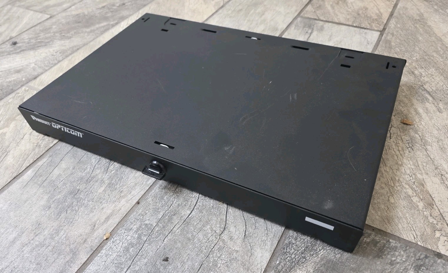 Panduit Opticom FRME1U 1U Rack Mount Fiber Enclosure New Open Box Black