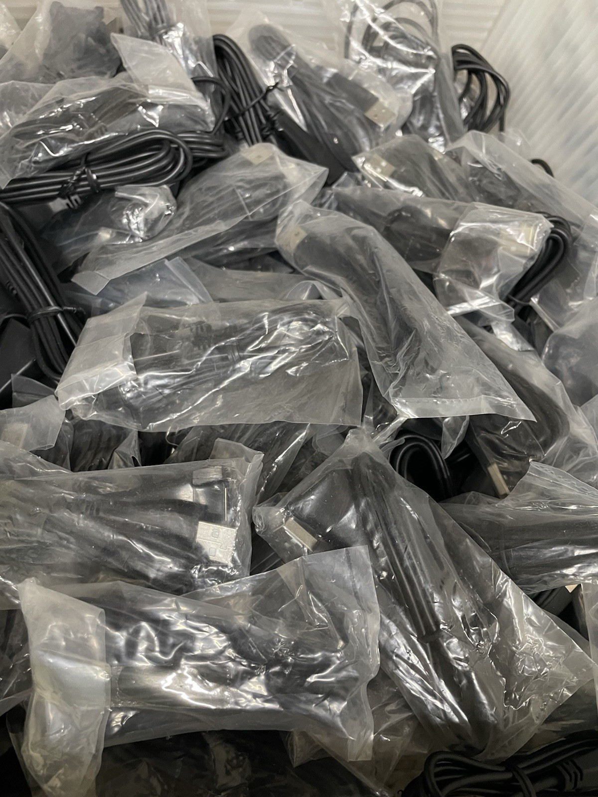 ORIGINAL LOT OF 20X LOGITECH EXTERNAL USB EXTENTION CABLES